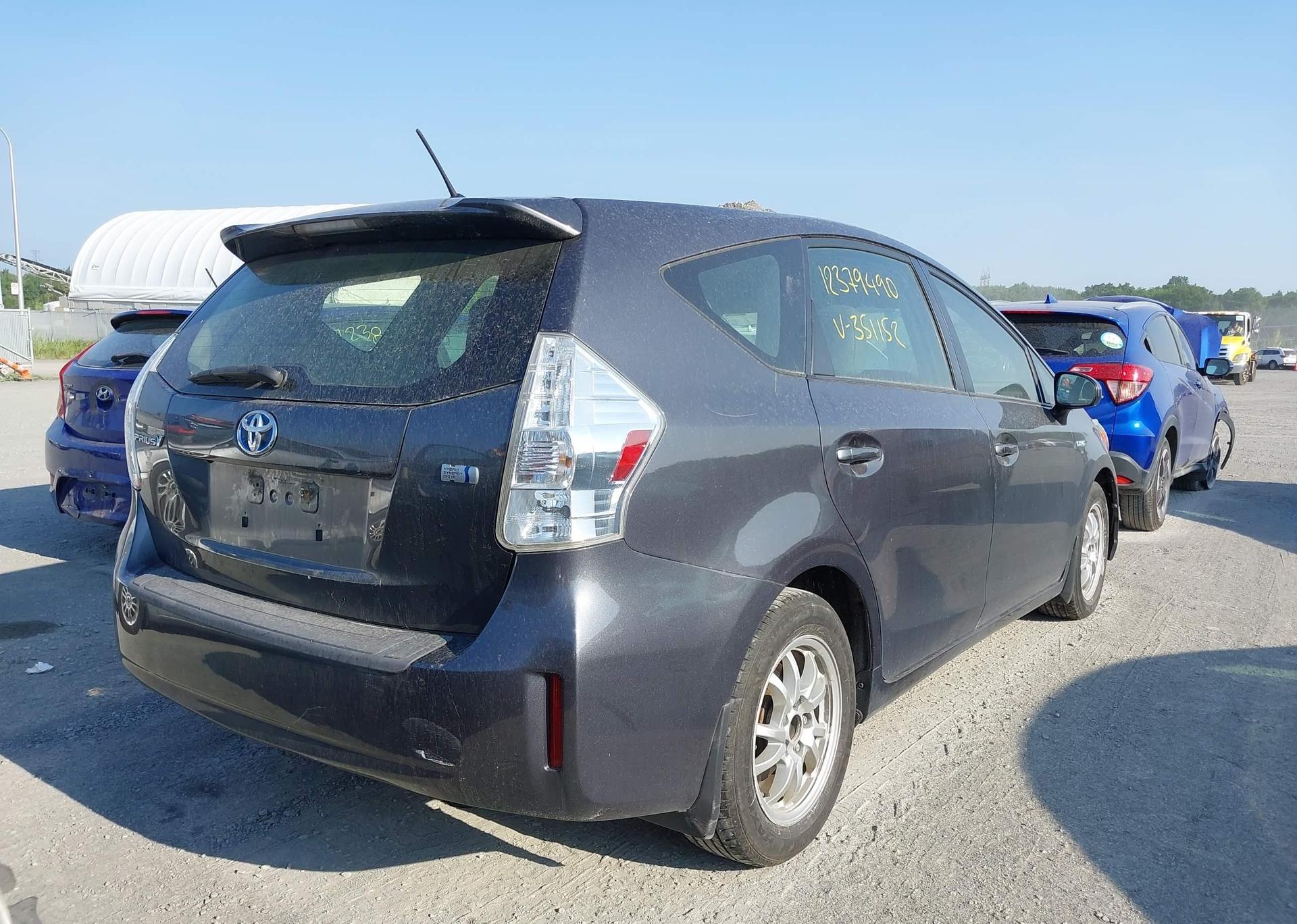 2014 TOYOTA PRIUS V