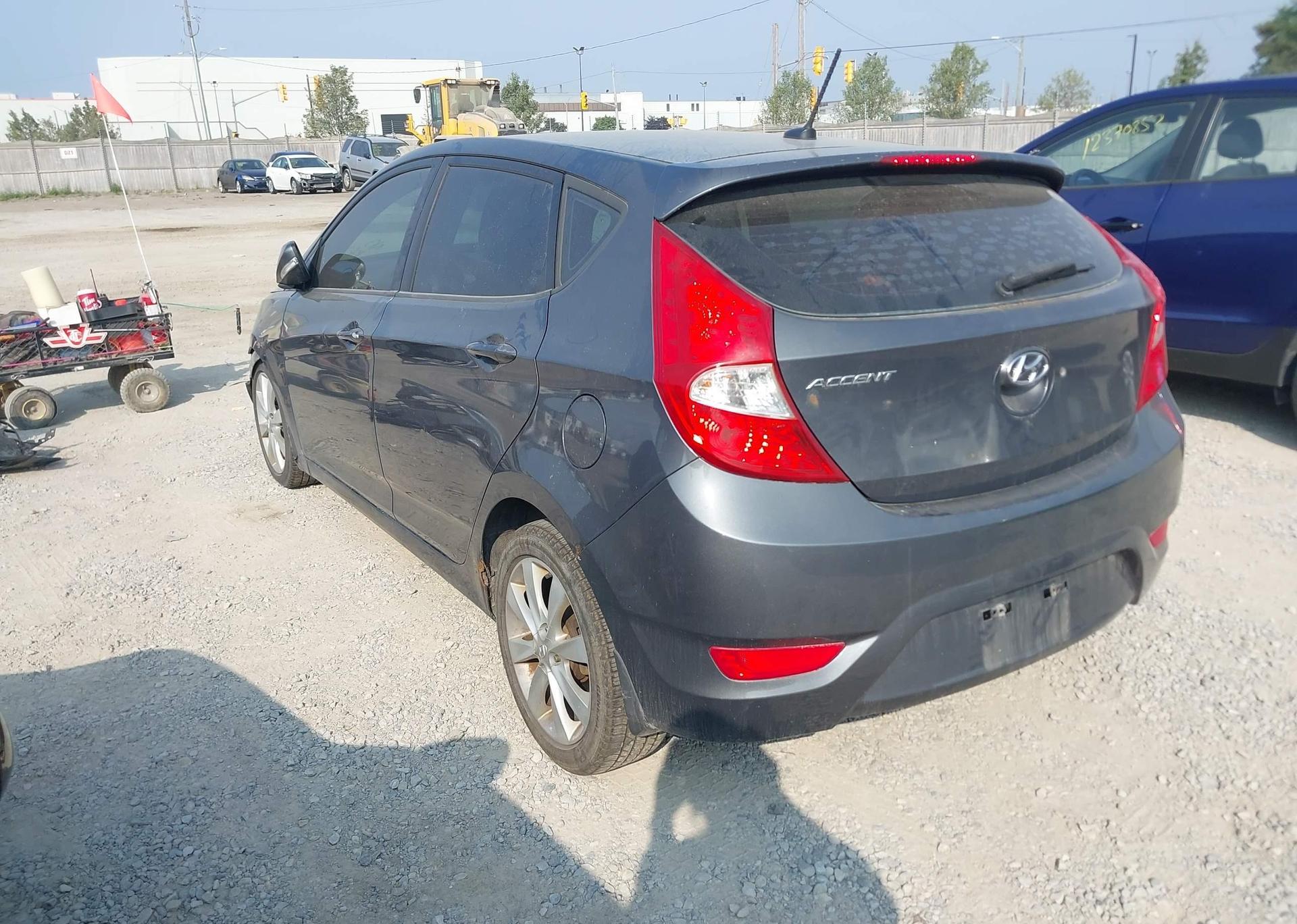 2012 HYUNDAI ACCENT GLS