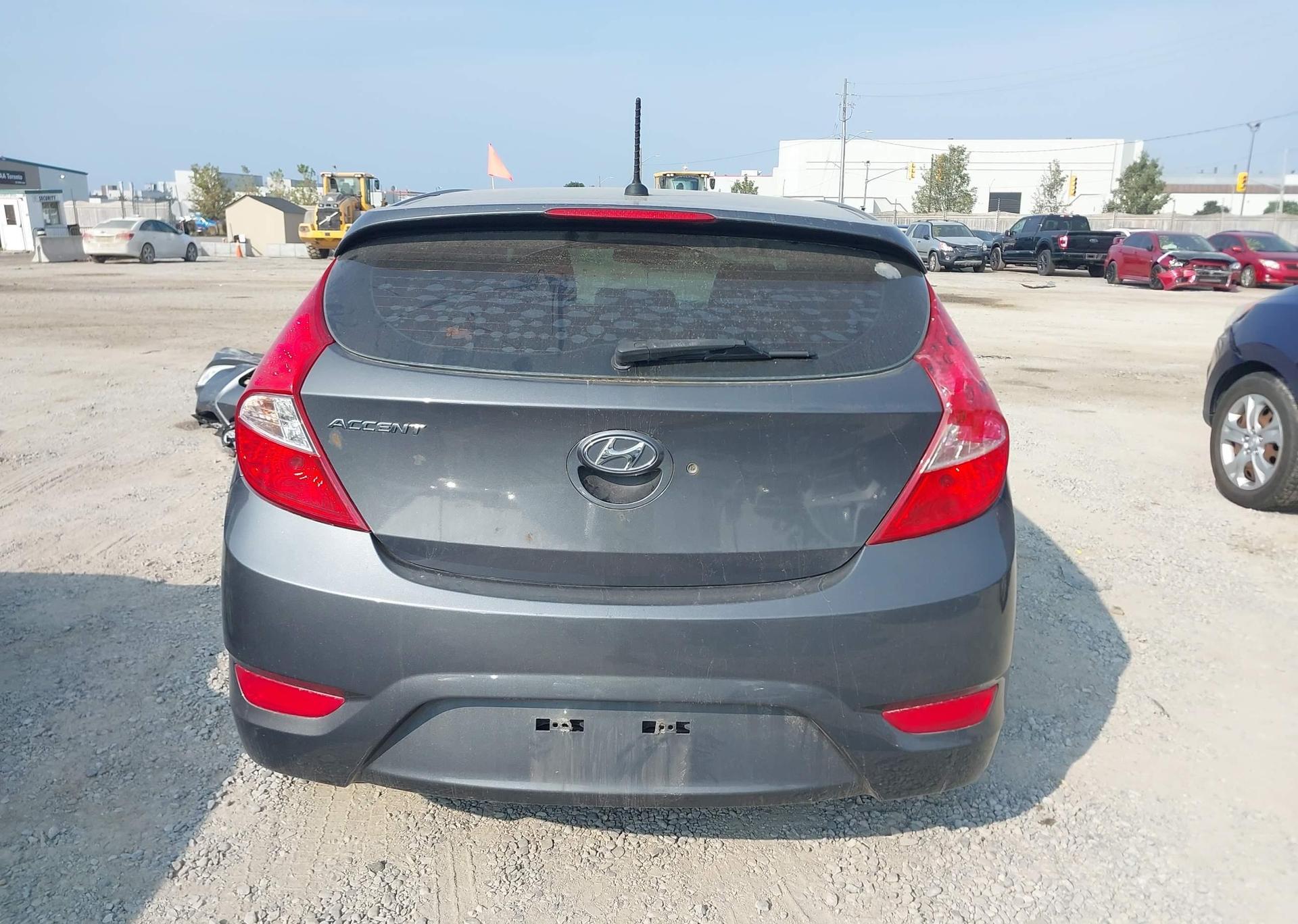 2012 HYUNDAI ACCENT GLS