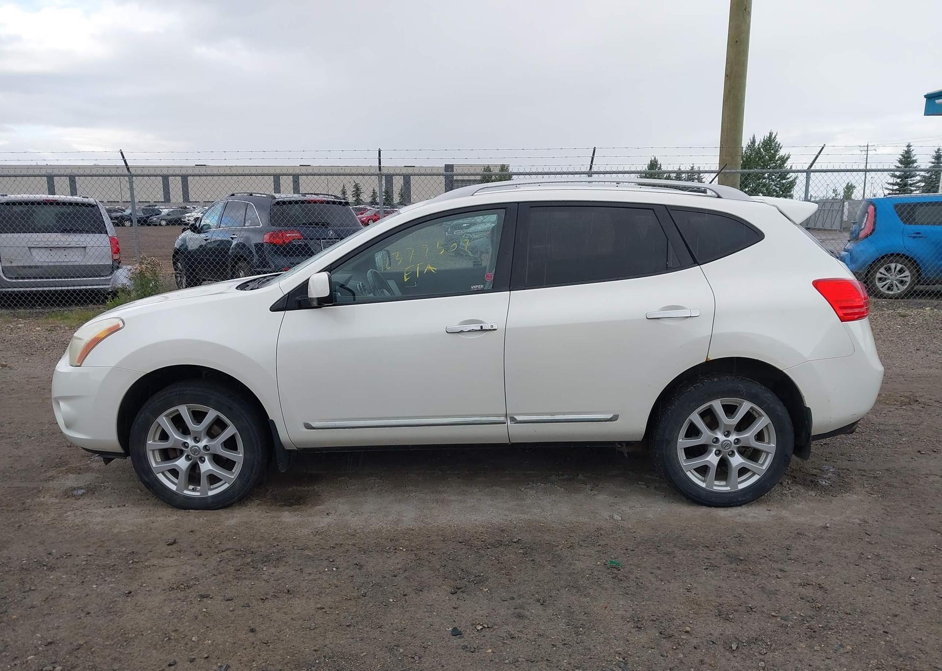 2012 NISSAN ROGUE S