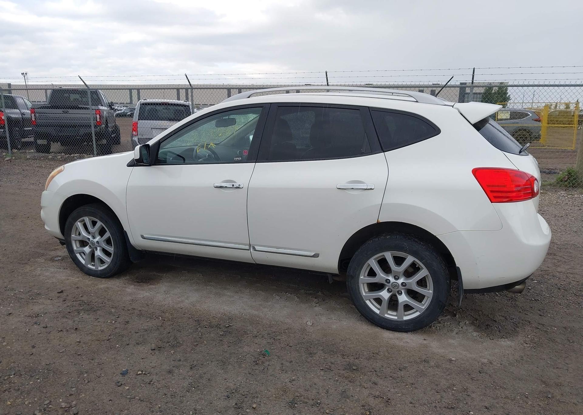 2012 NISSAN ROGUE S
