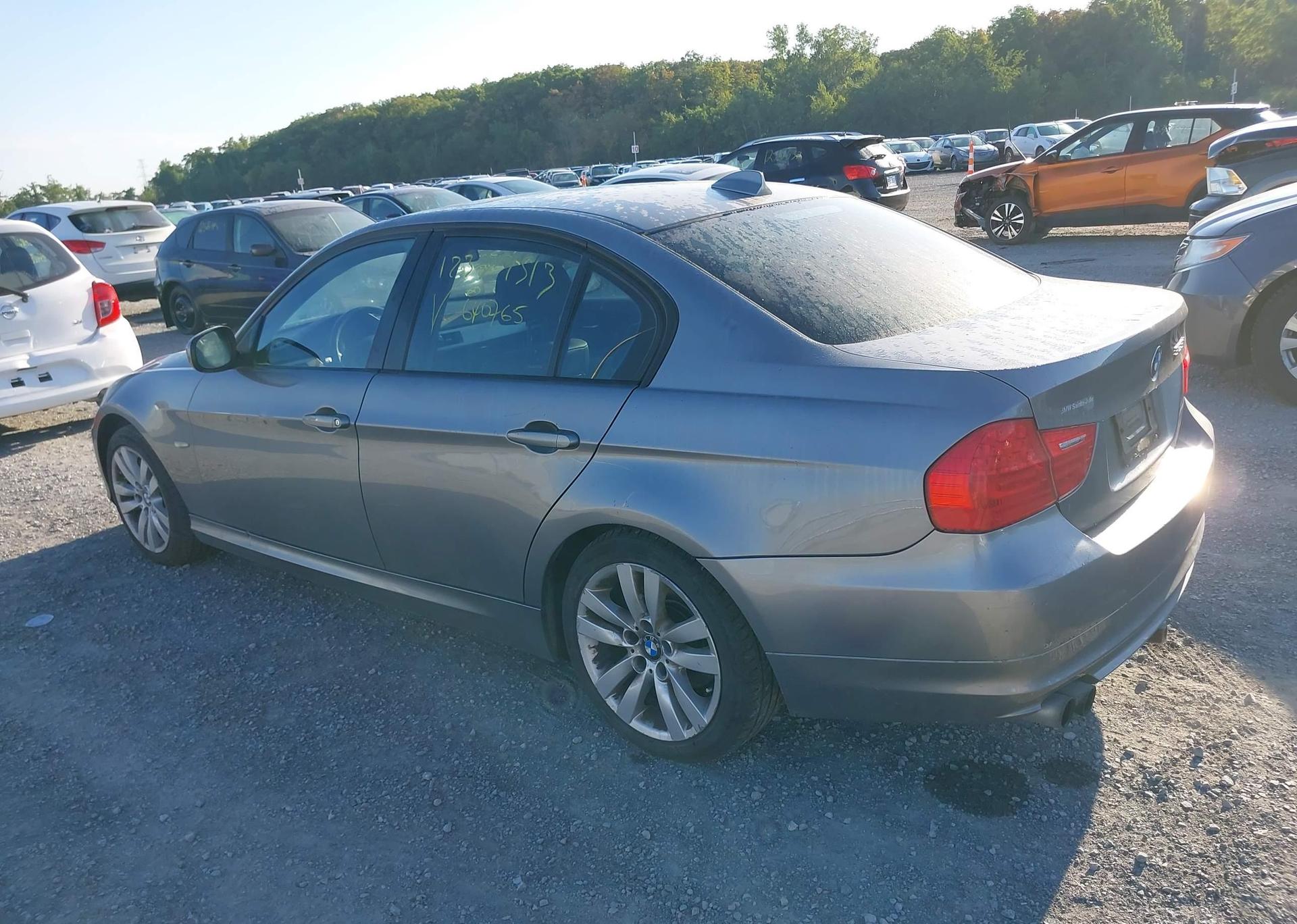 2009 BMW 323 I
