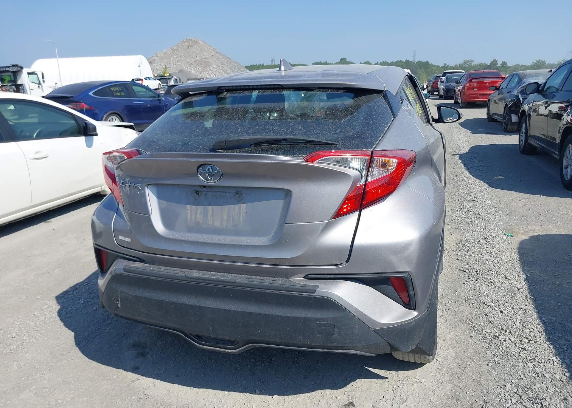 2018 TOYOTA C-HR XLE
