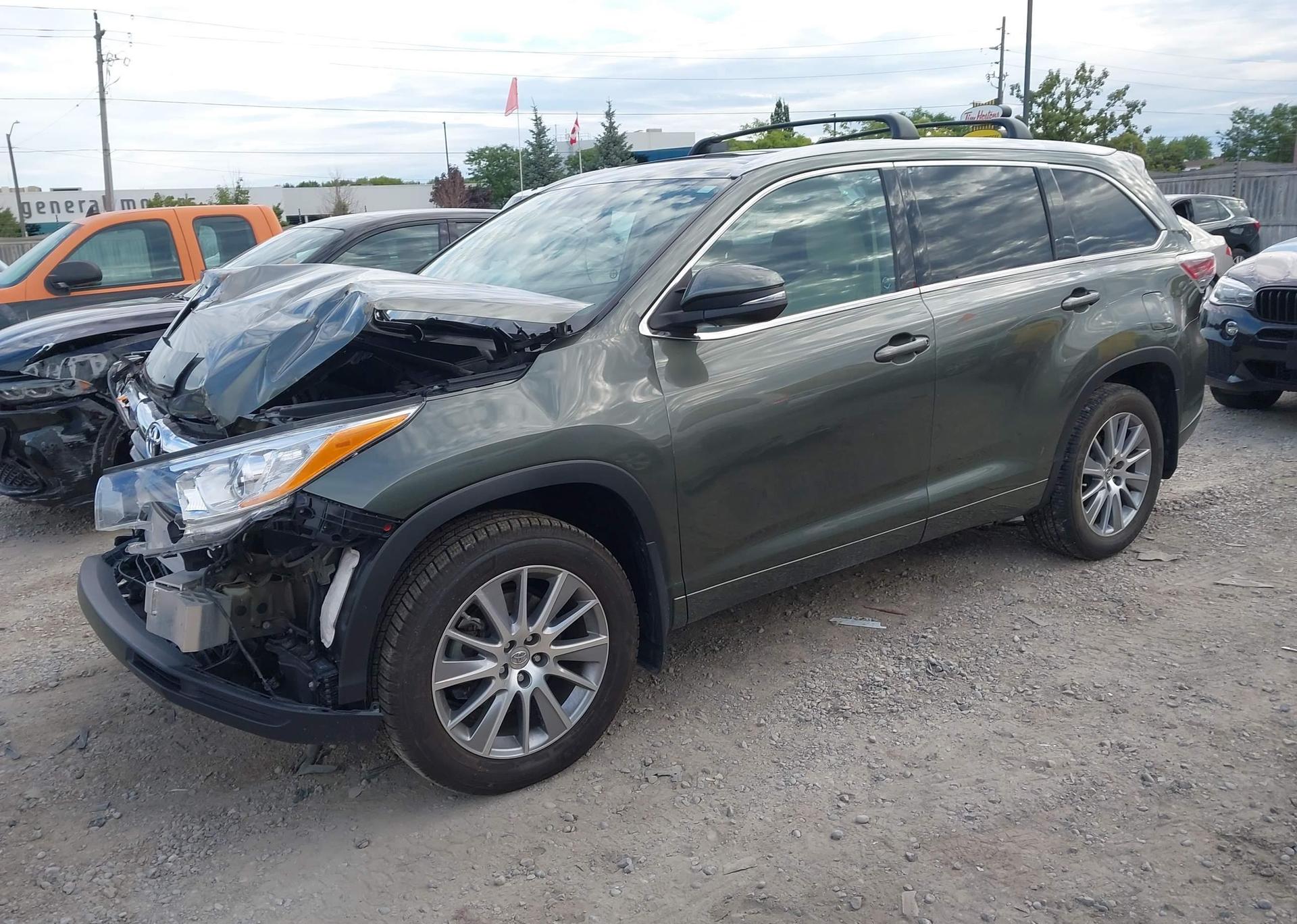 2015 TOYOTA highlander xle