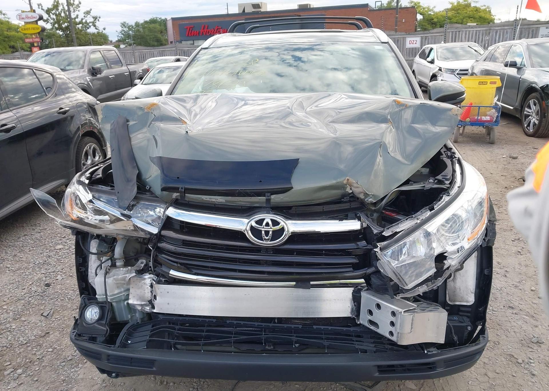 2015 TOYOTA highlander xle