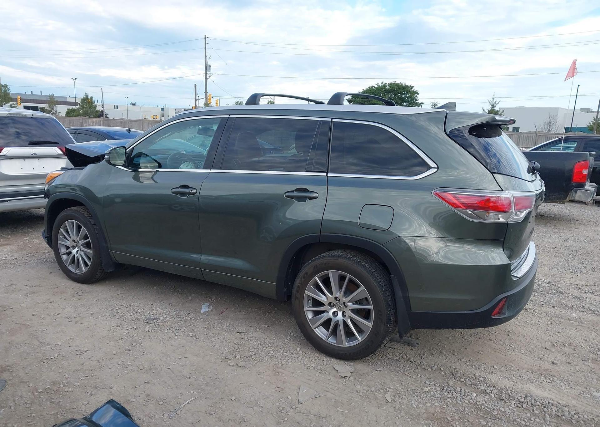 2015 TOYOTA highlander xle