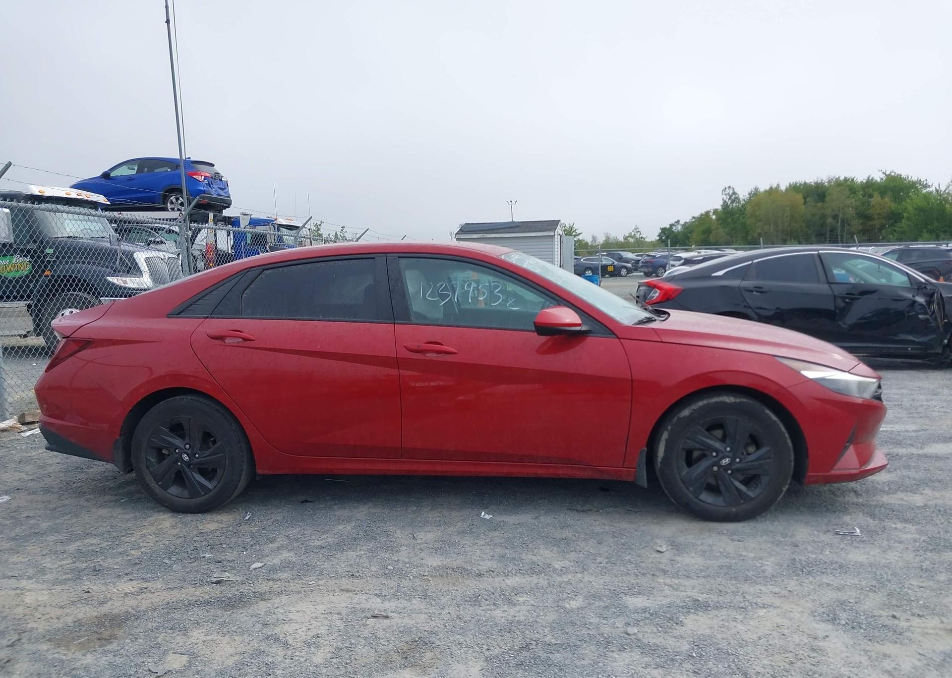 2023 HYUNDAI ELANTRA PREFERRED IVT