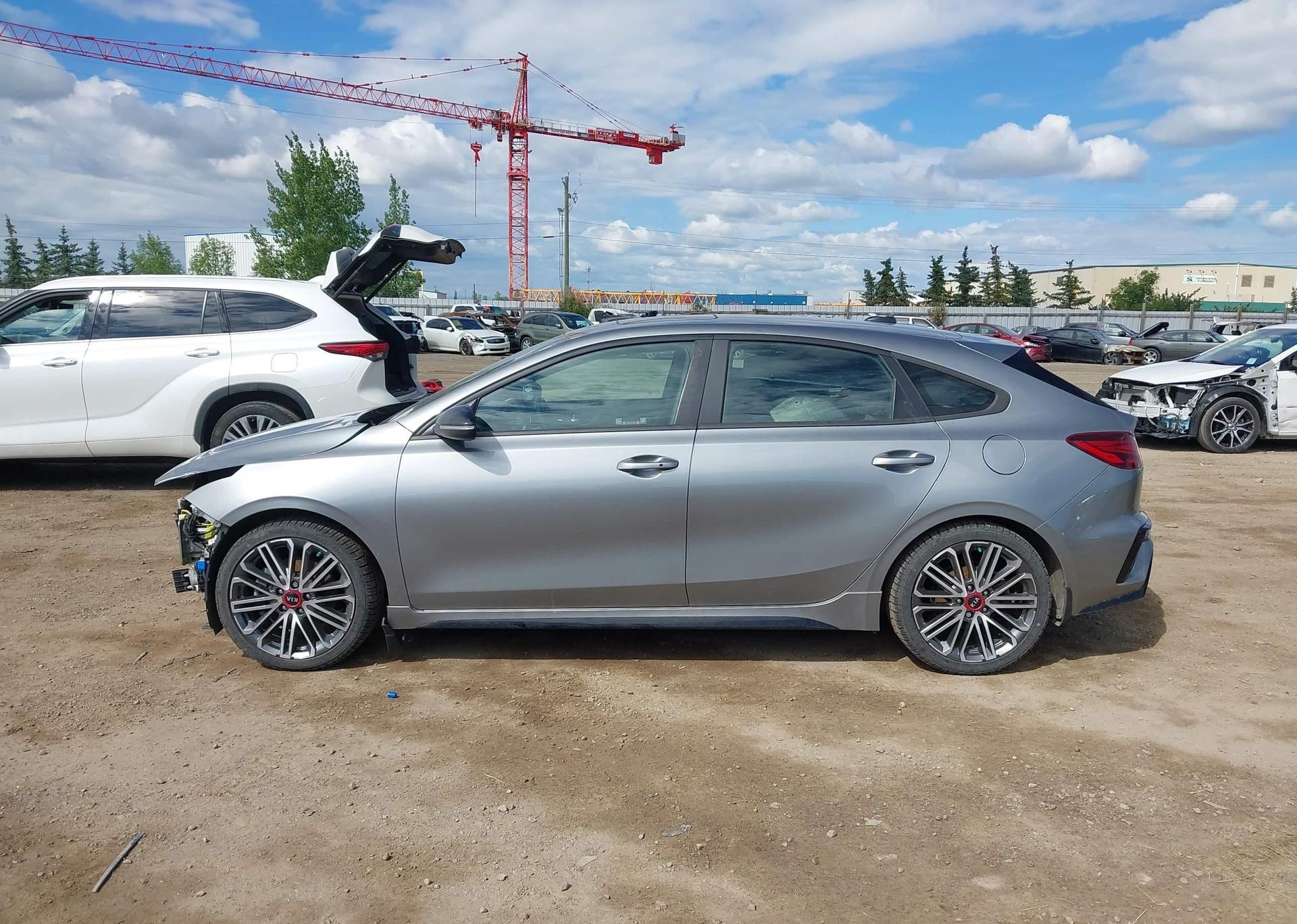 2021 KIA FORTE5 GT