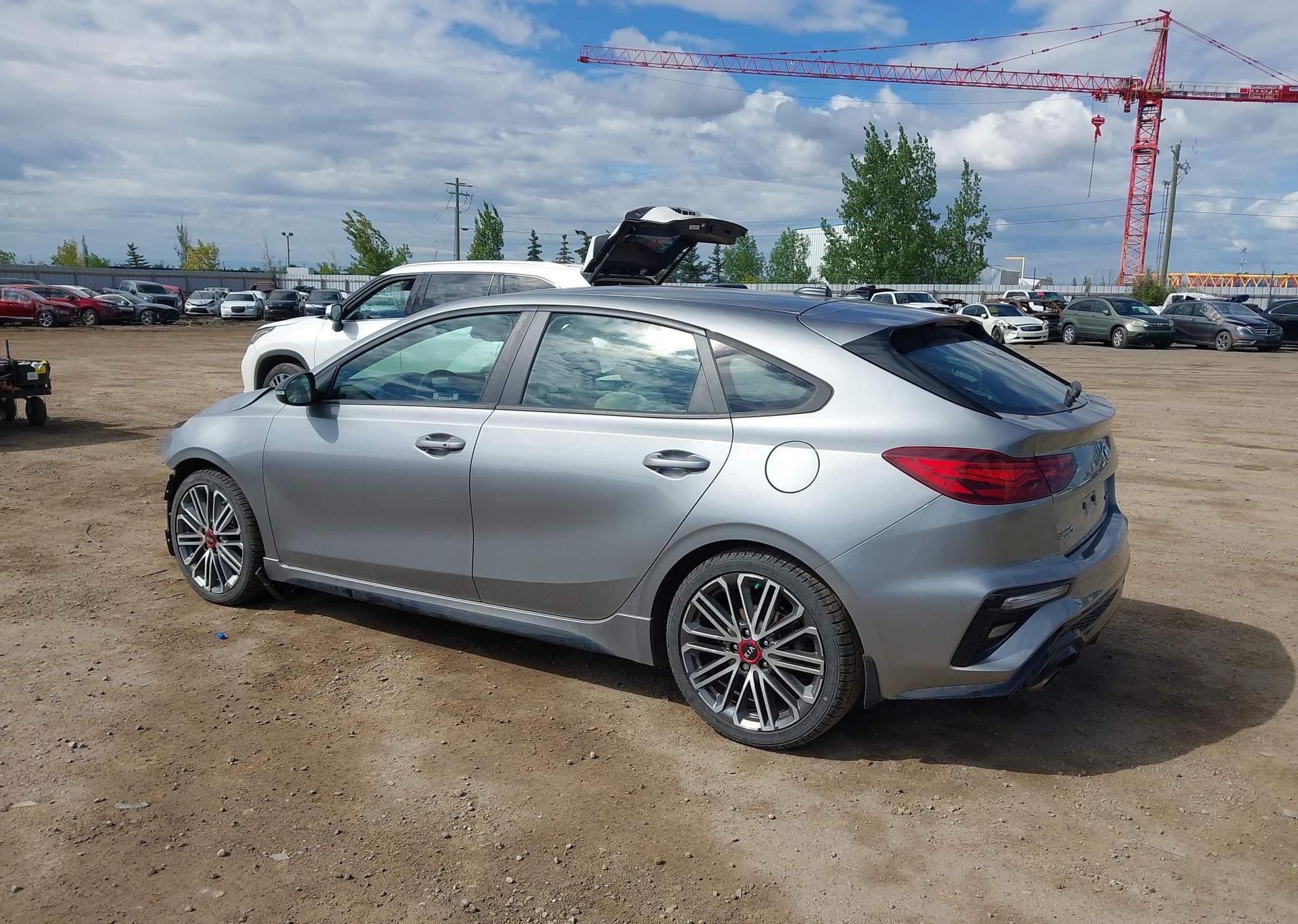 2021 KIA FORTE5 GT