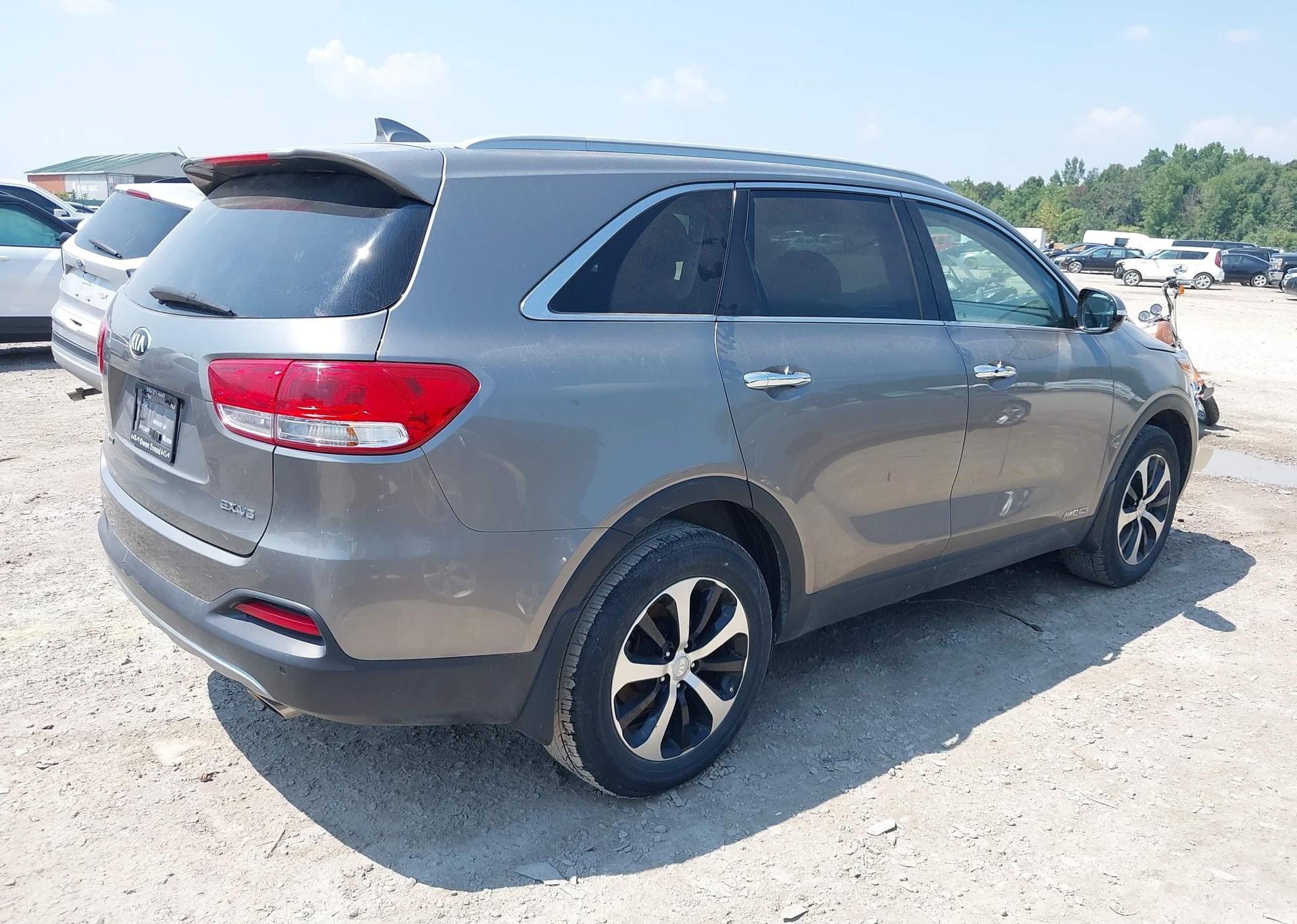 2018 KIA SORENTO EX