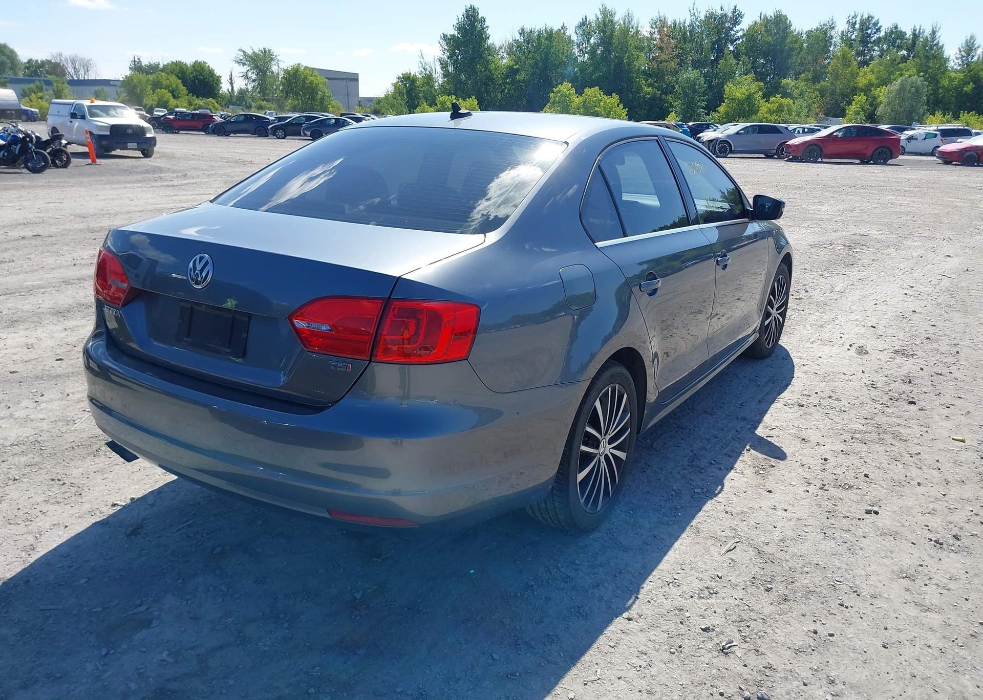 2014 VOLKSWAGEN JETTA SEL