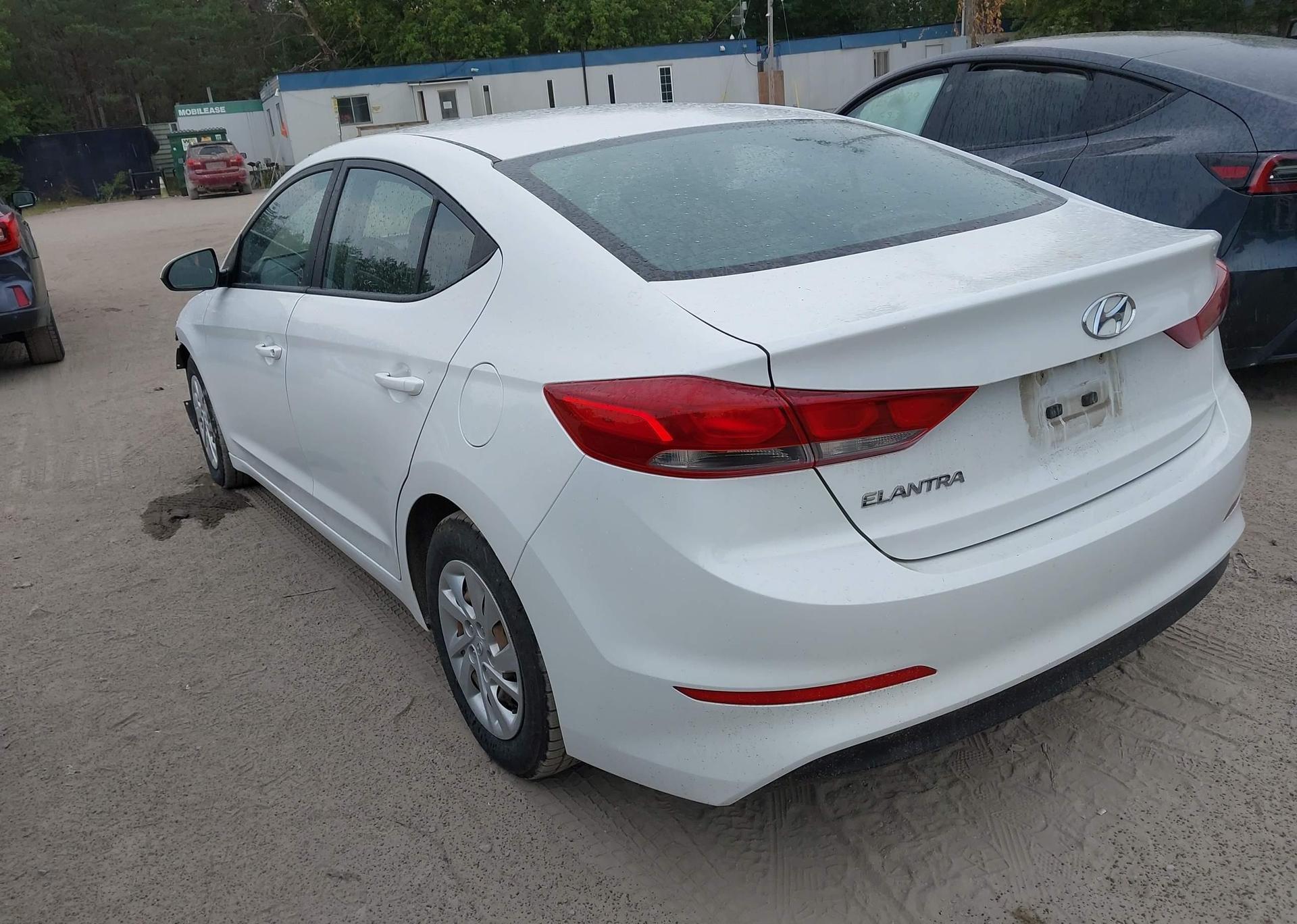 2017 HYUNDAI ELANTRA LE