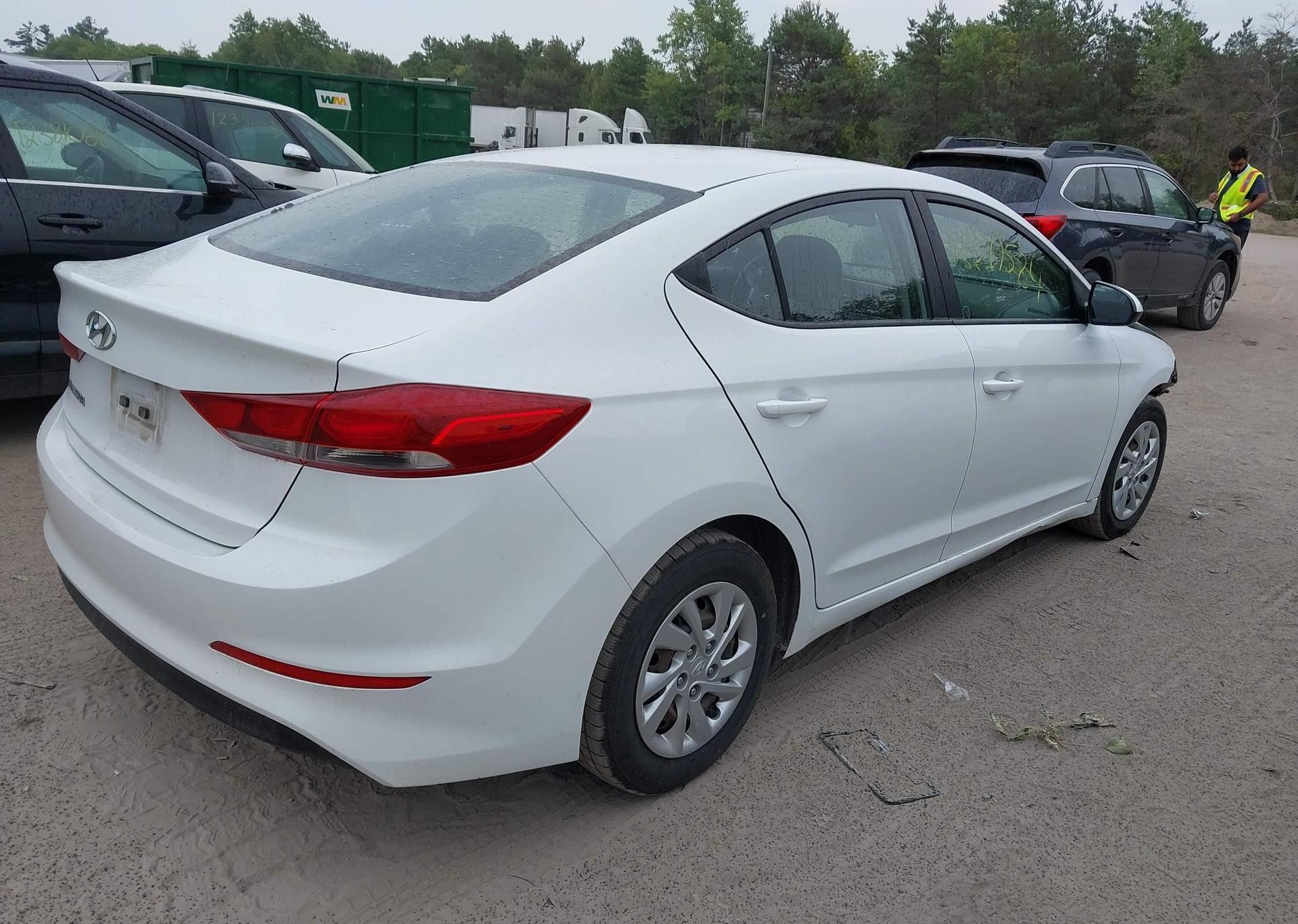 2017 HYUNDAI ELANTRA LE