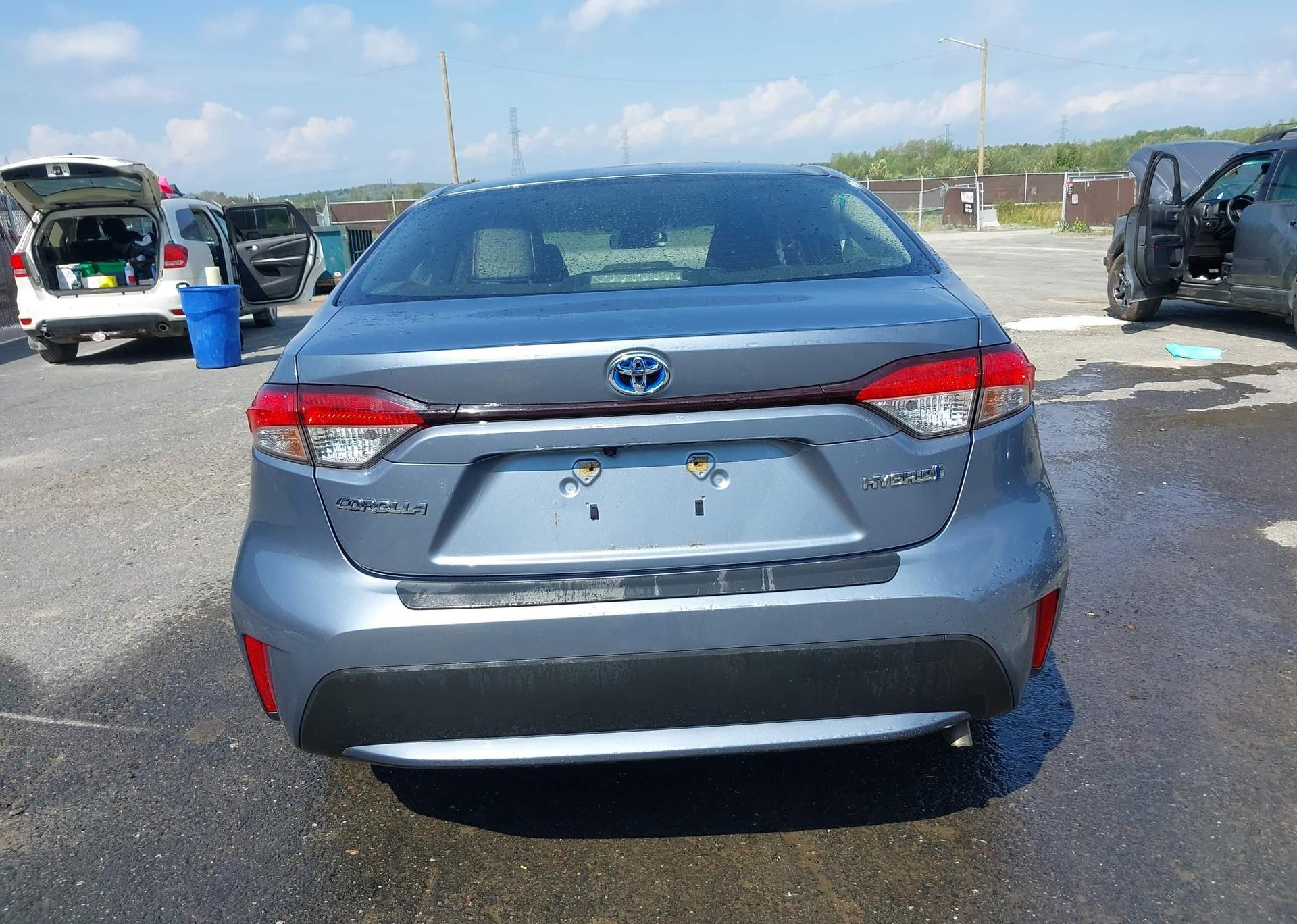 2021 TOYOTA COROLLA