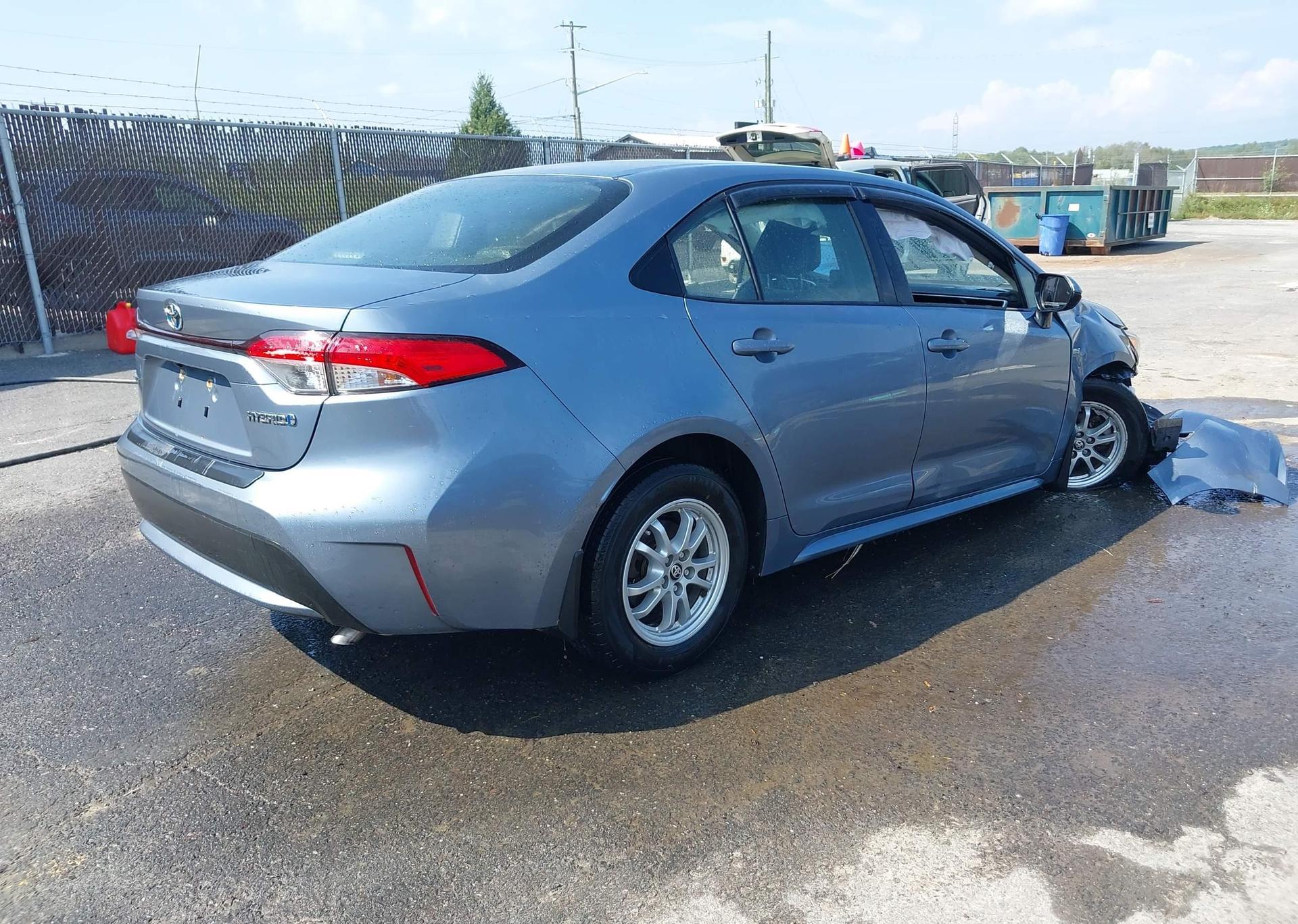 2021 TOYOTA COROLLA