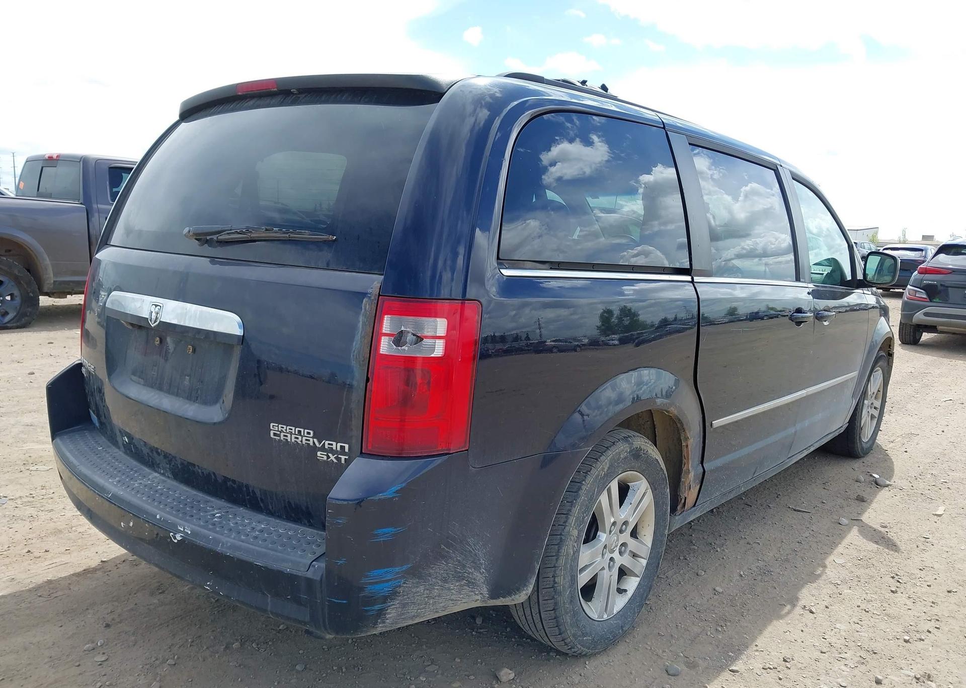 2010 DODGE GRAND CARAVAN SE