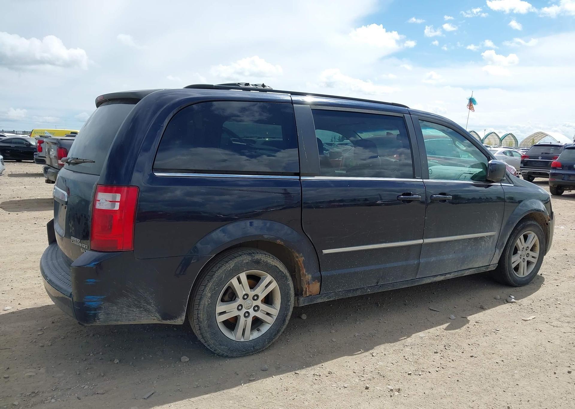 2010 DODGE GRAND CARAVAN SE