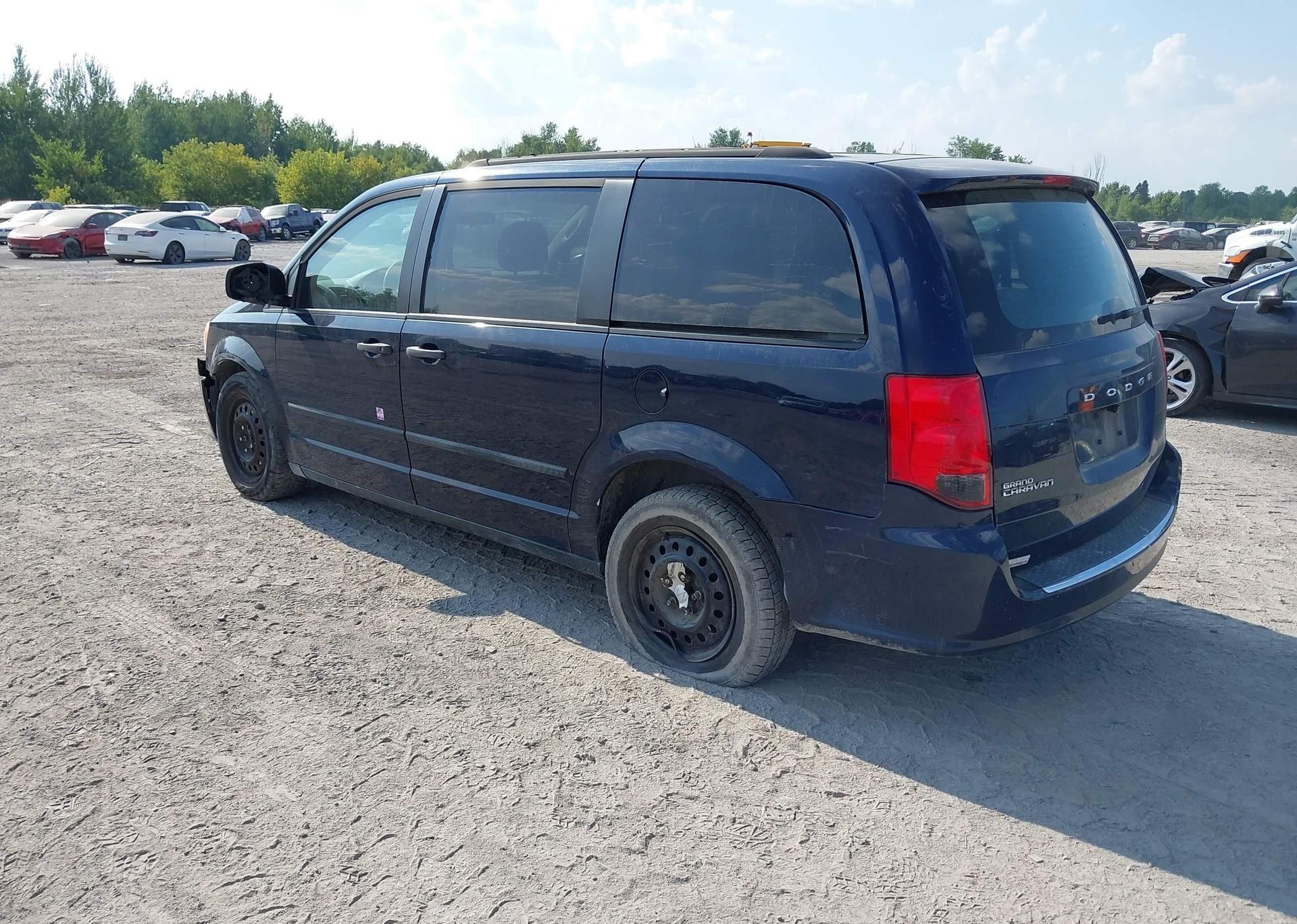 2014 DODGE GRAND CARAVAN SE