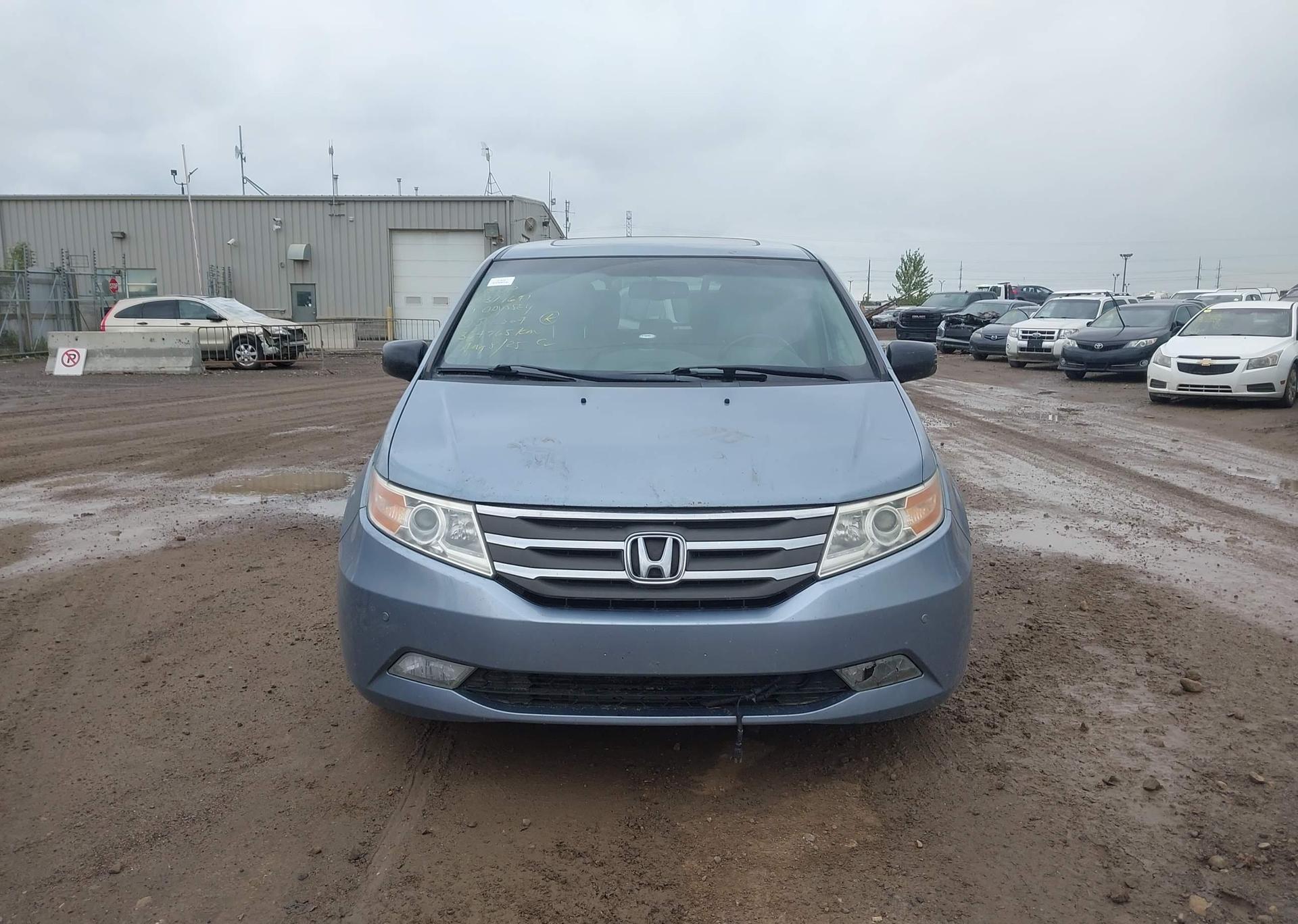 2011 HONDA ODYSSEY TOURING