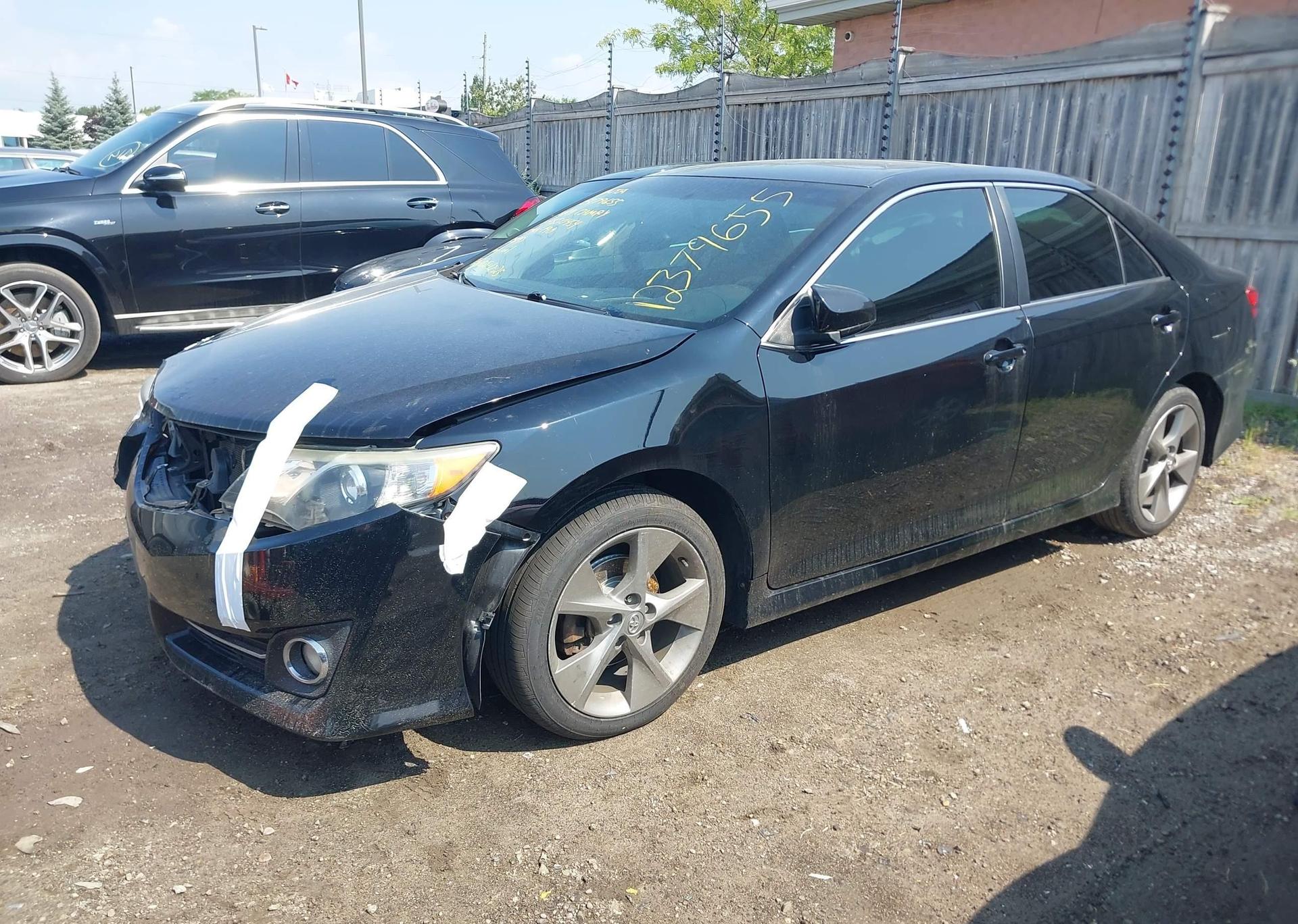 2014 TOYOTA camry se