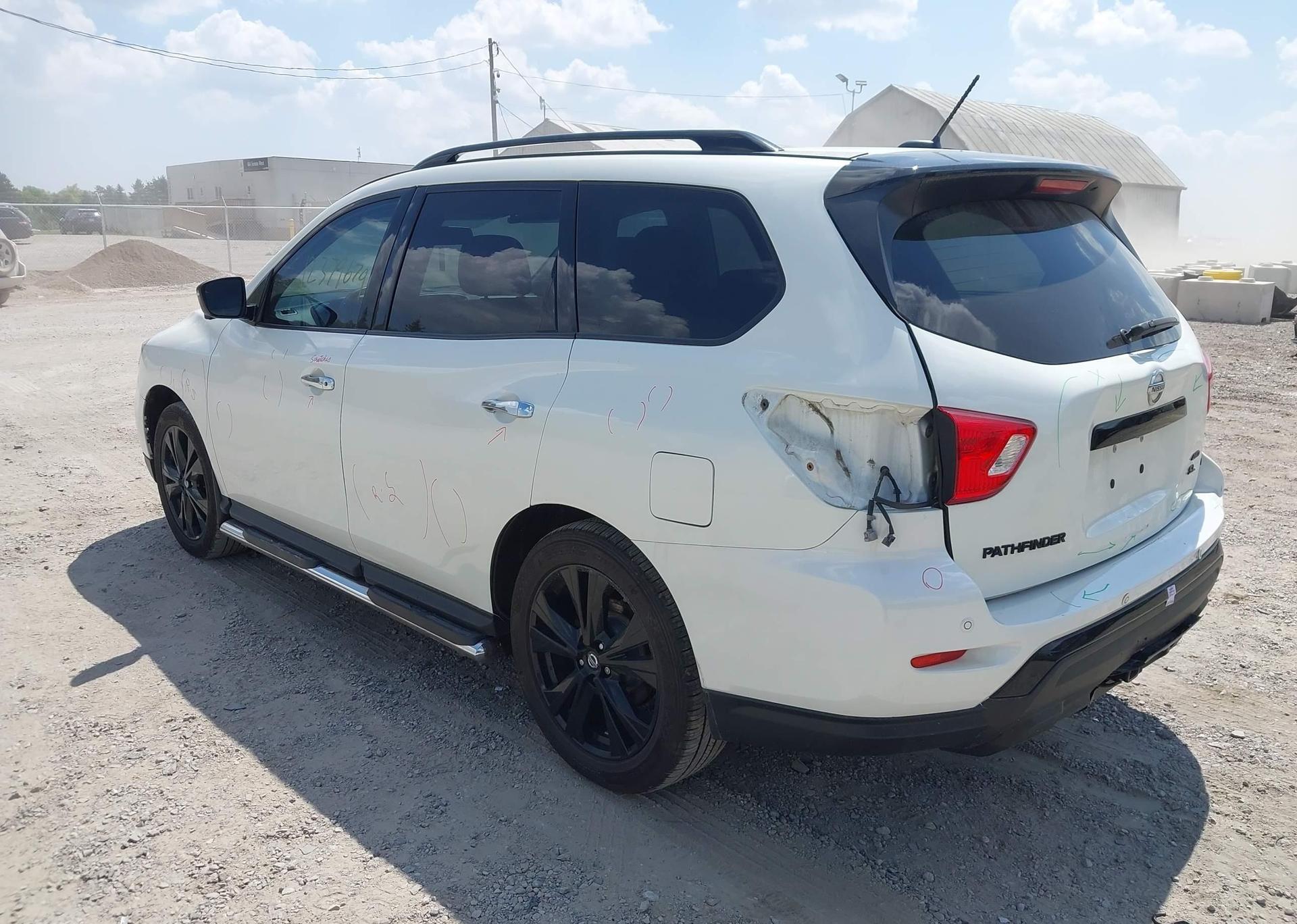 2018 NISSAN PATHFINDER MIDNIGHT EDITION