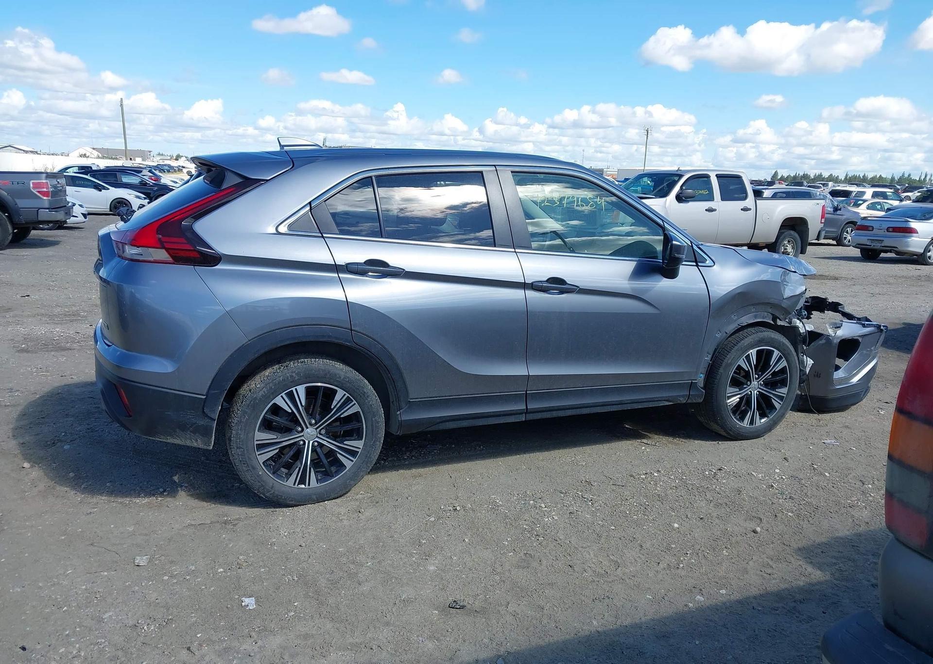 2022 MITSUBISHI ECLIPSE CROSS ES