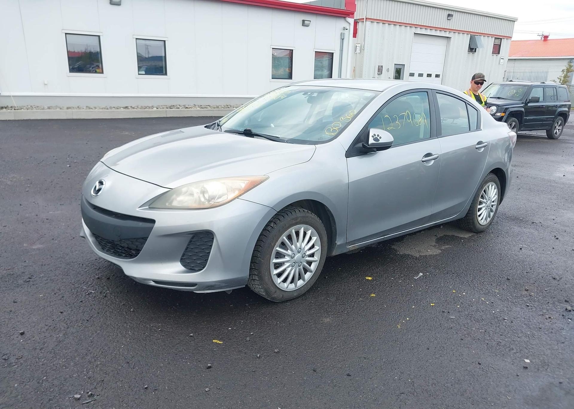 2012 MAZDA 3 I