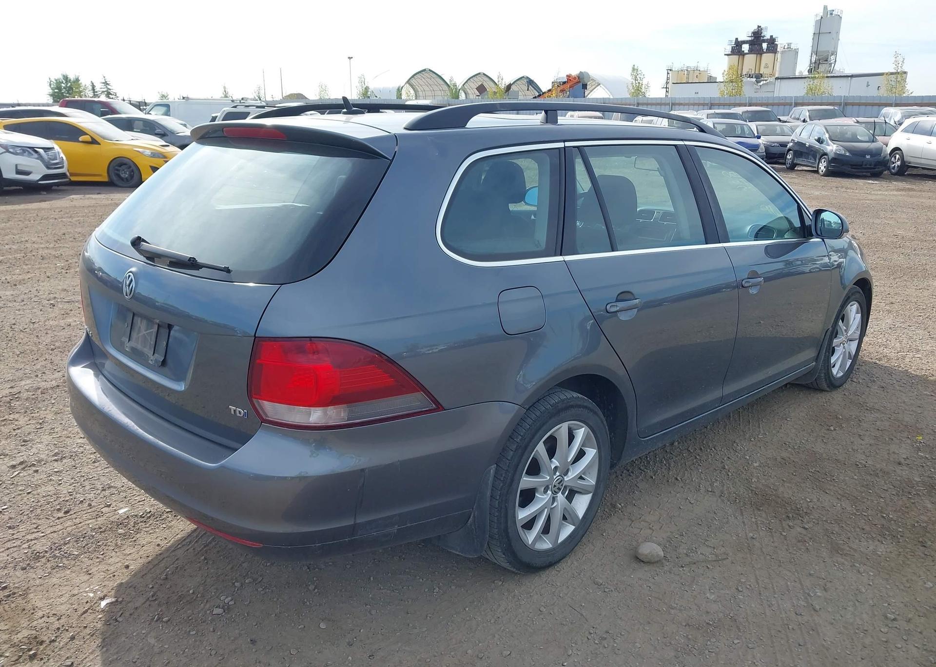 2013 VOLKSWAGEN GOLF 2.0 TDI COMFORTLINE