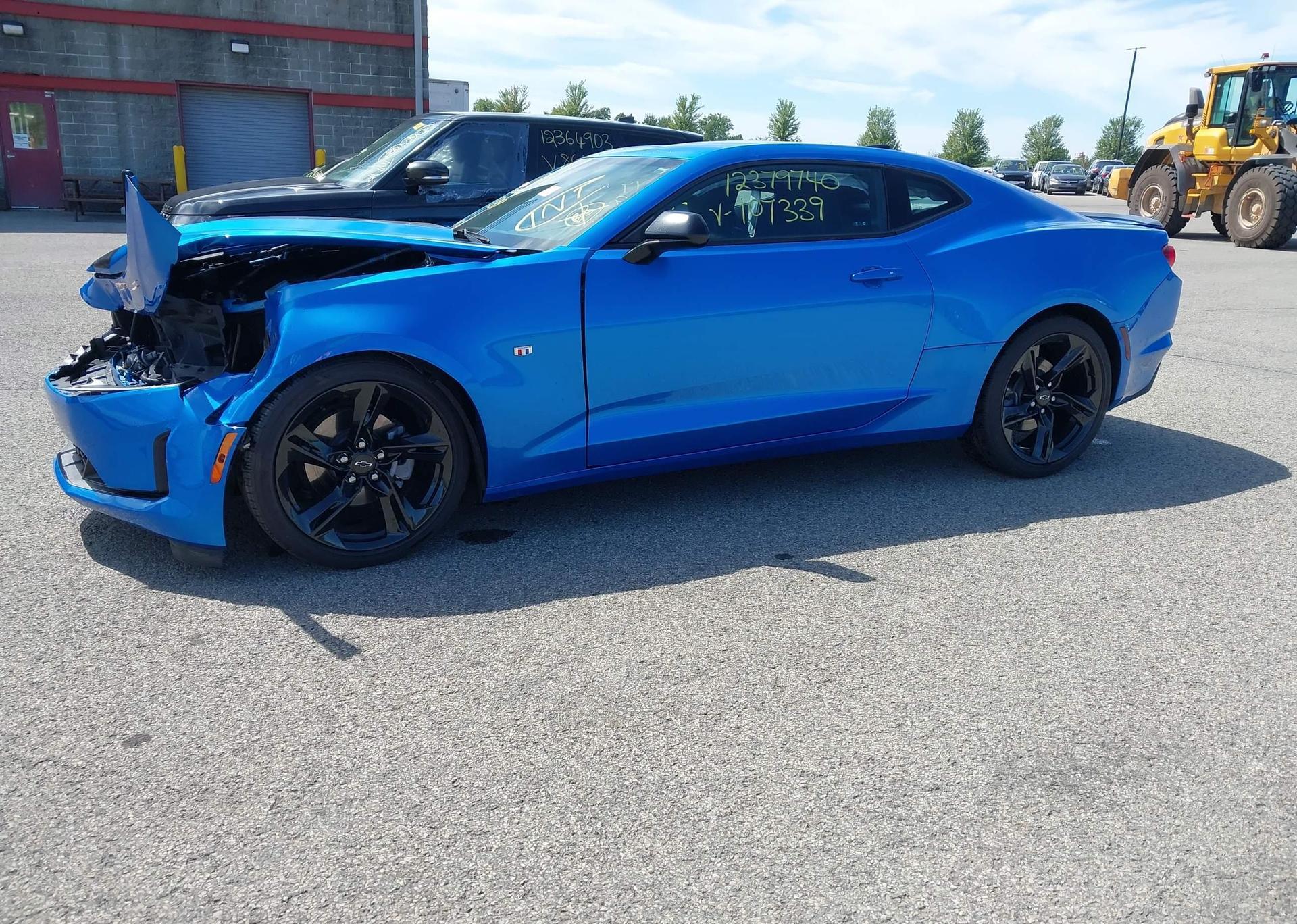 2024 CHEVROLET Camaro 2LT.
