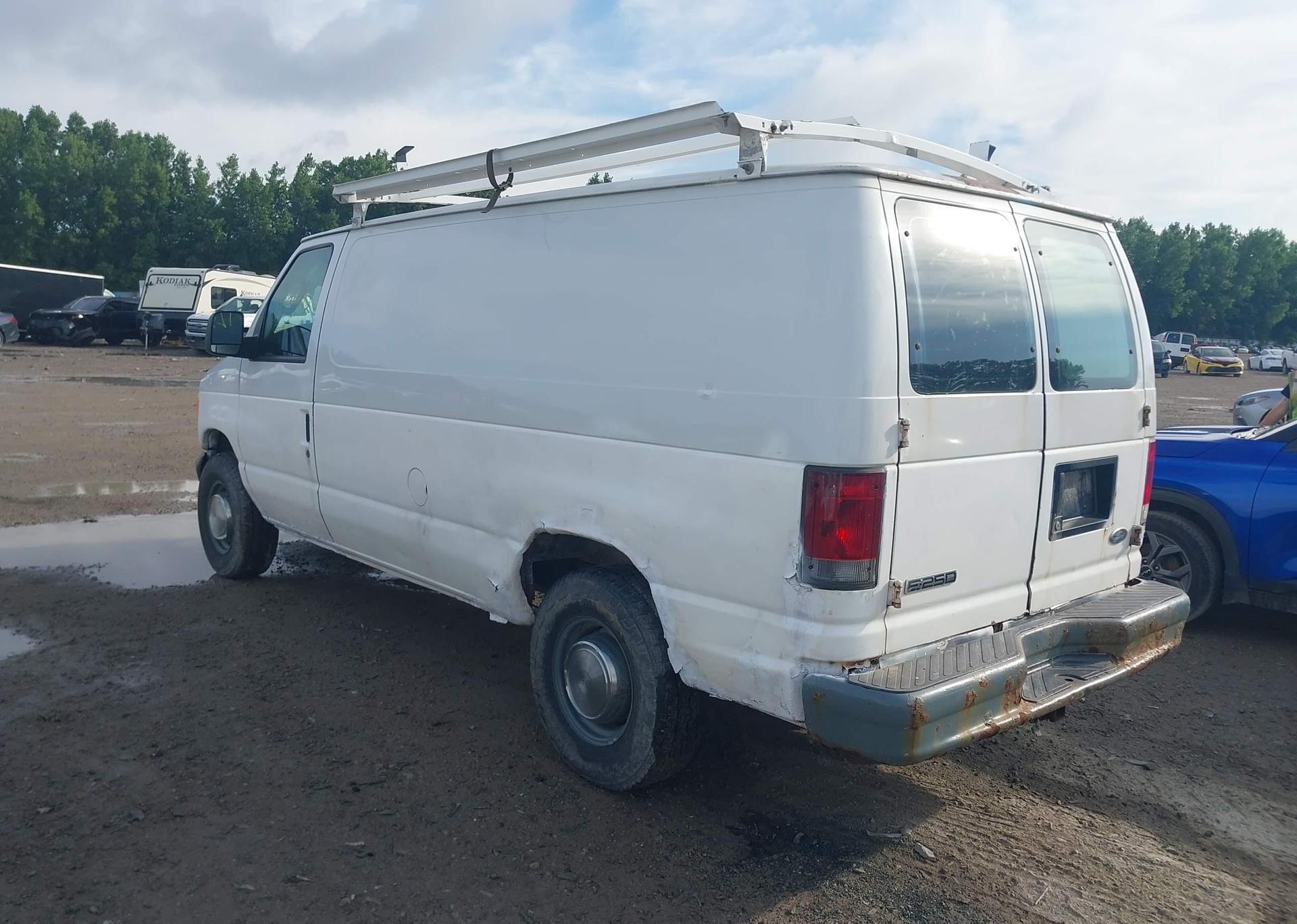 2006 FORD ECONOLINE E250 VAN