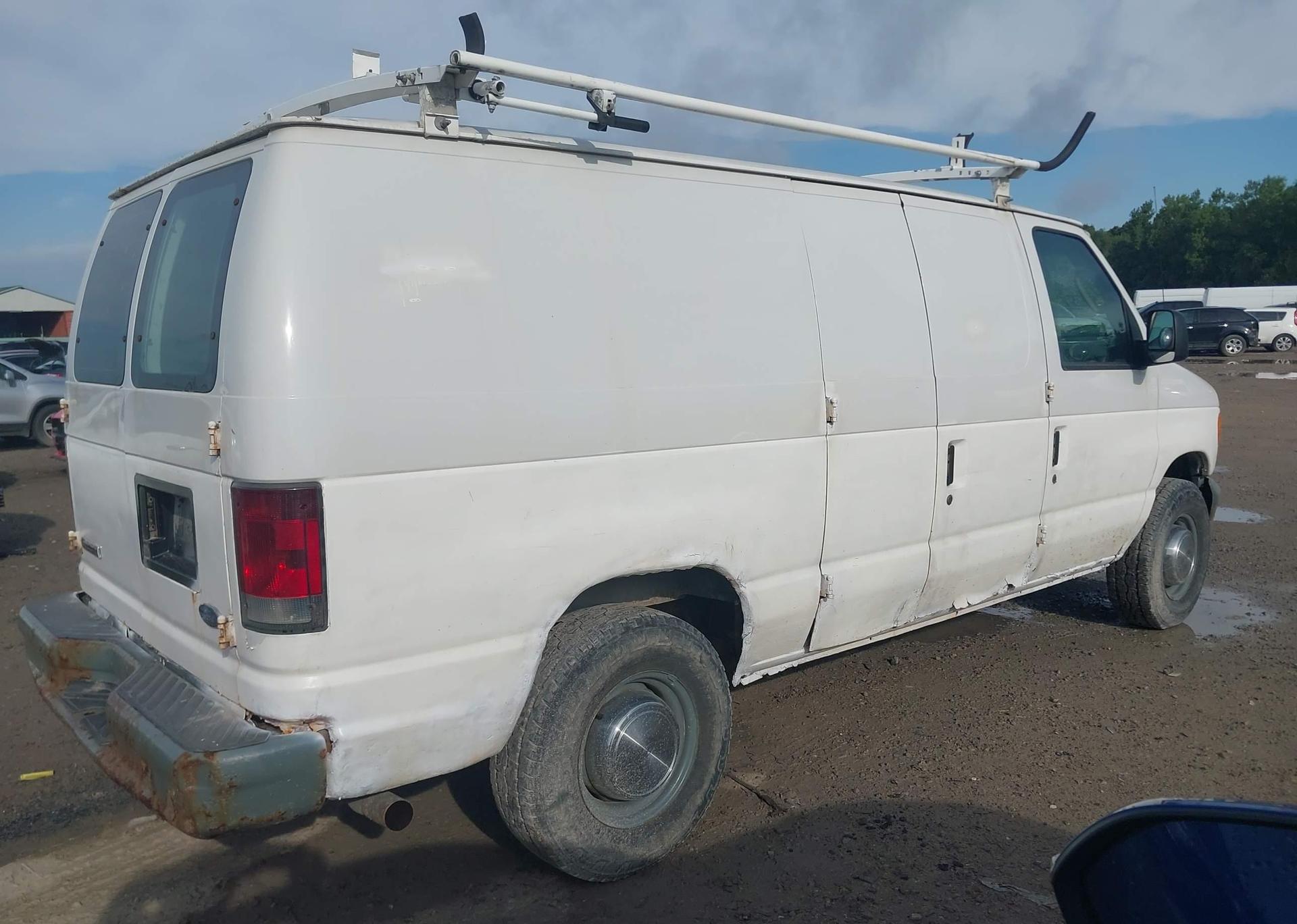 2006 FORD ECONOLINE E250 VAN