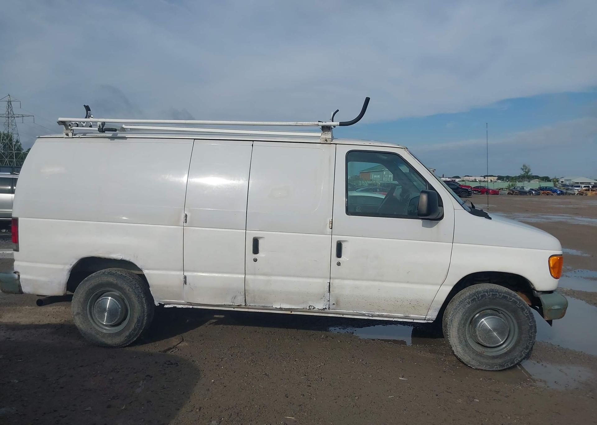 2006 FORD ECONOLINE E250 VAN