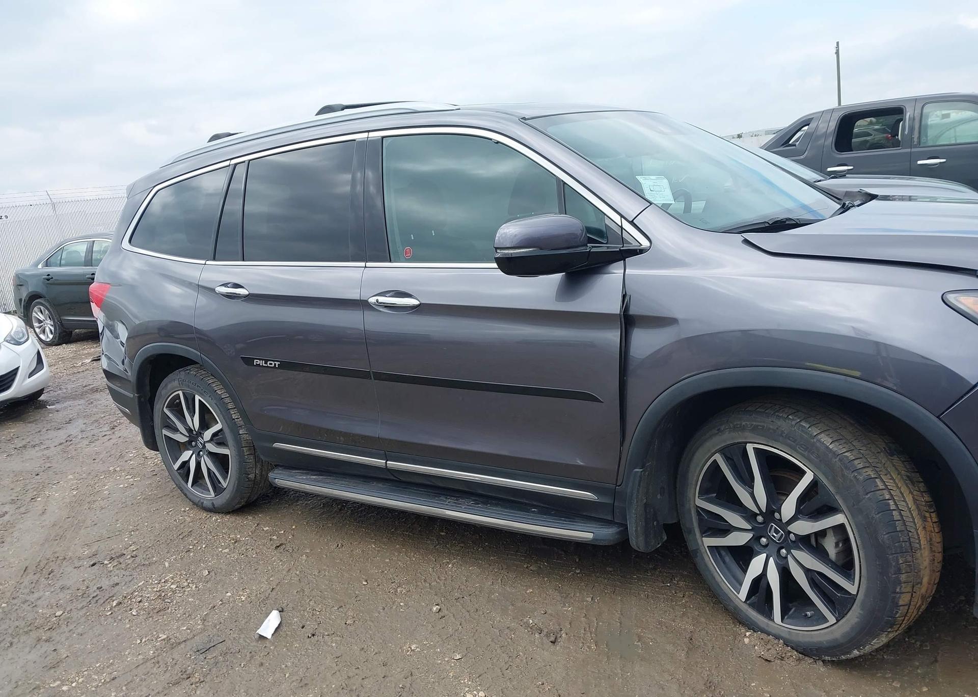2019 HONDA PILOT TOURING