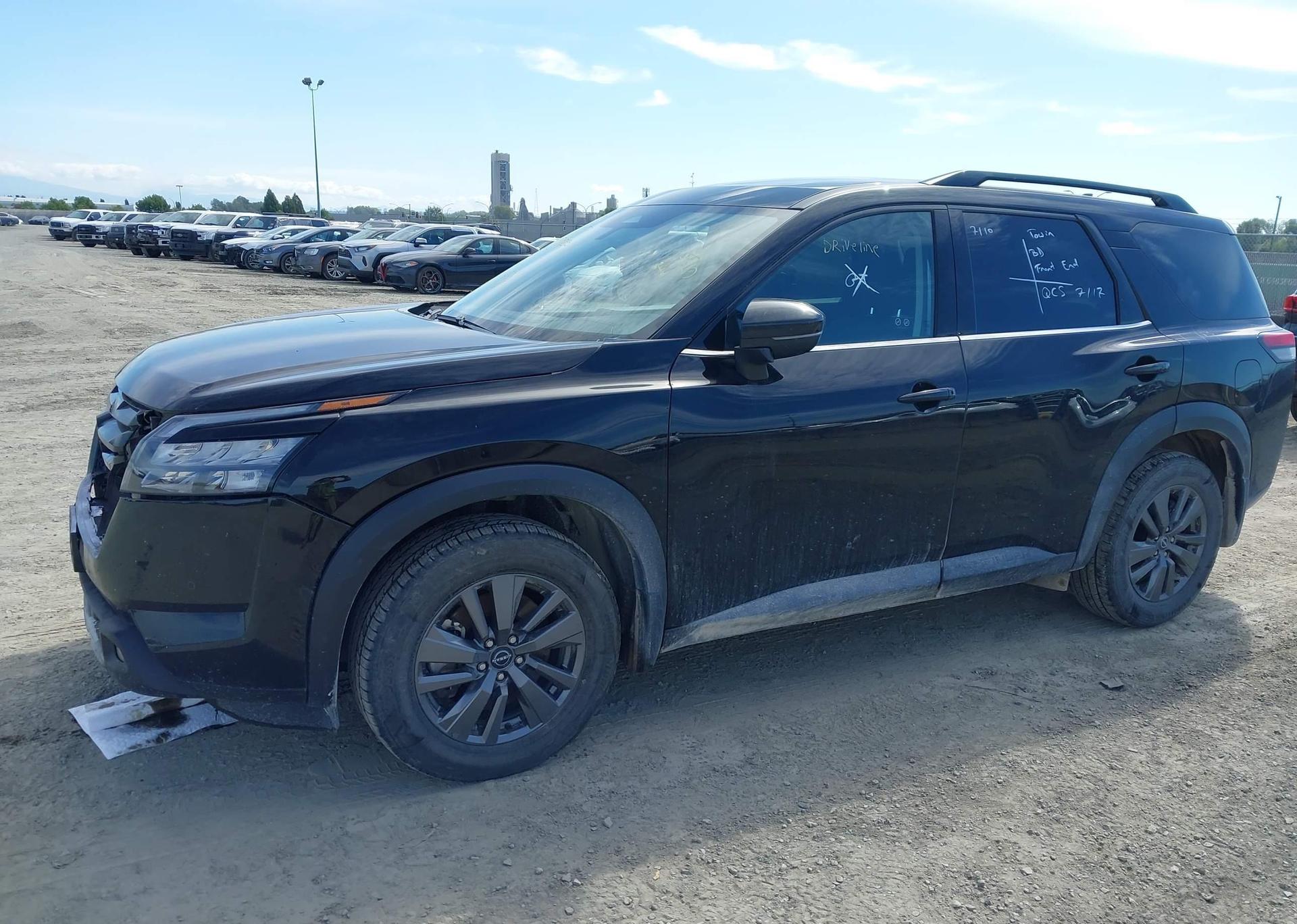 2024 NISSAN PATHFINDER SV