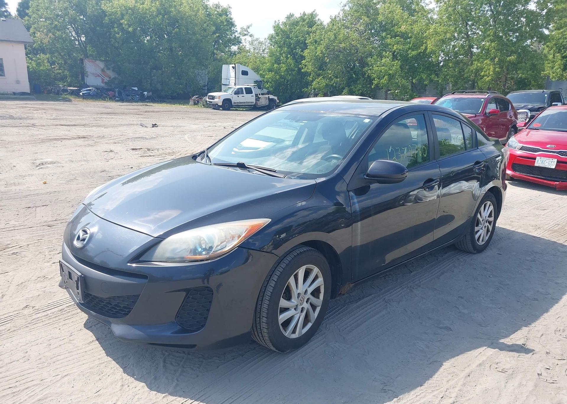 2012 MAZDA 3 I
