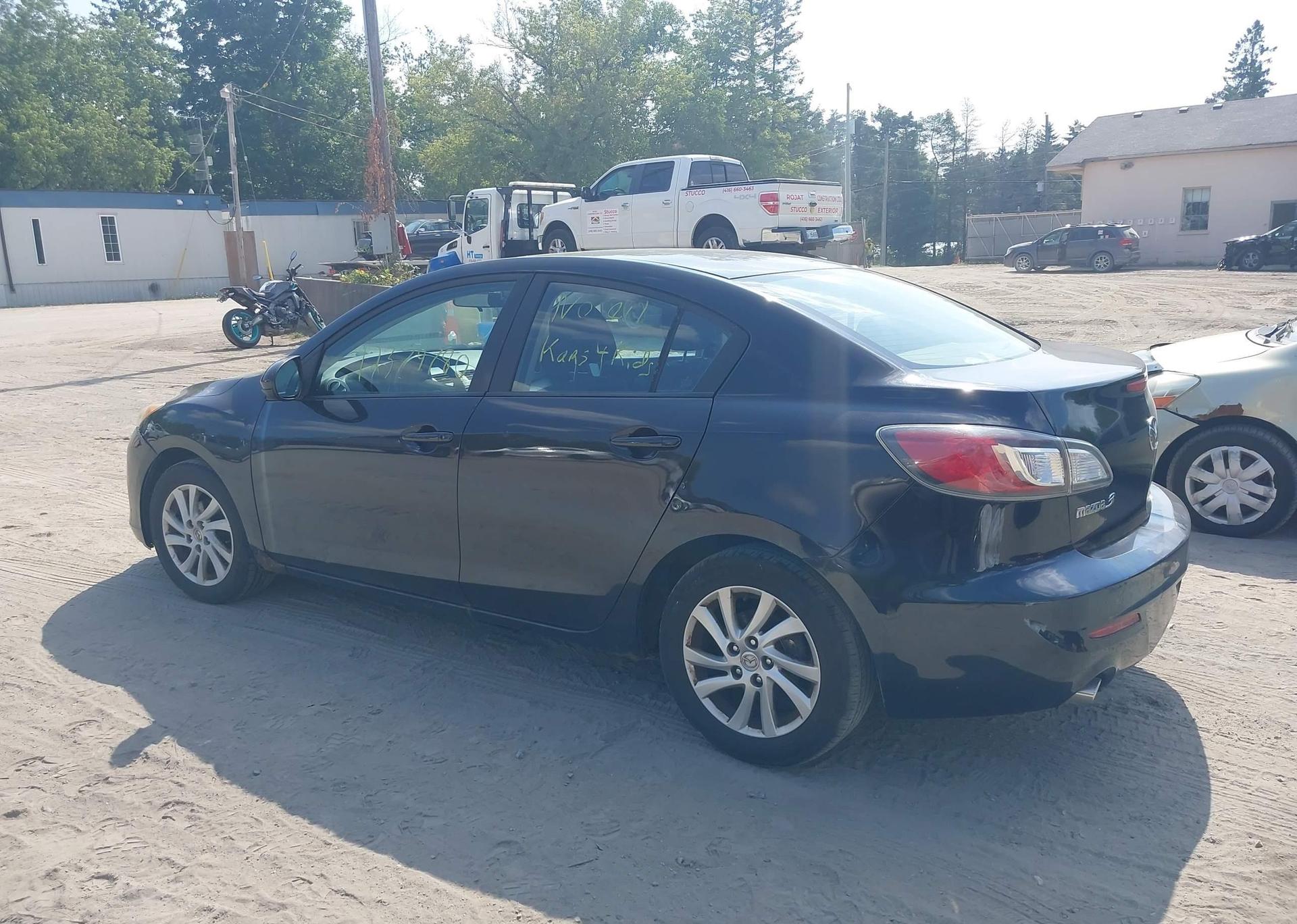 2012 MAZDA 3 I