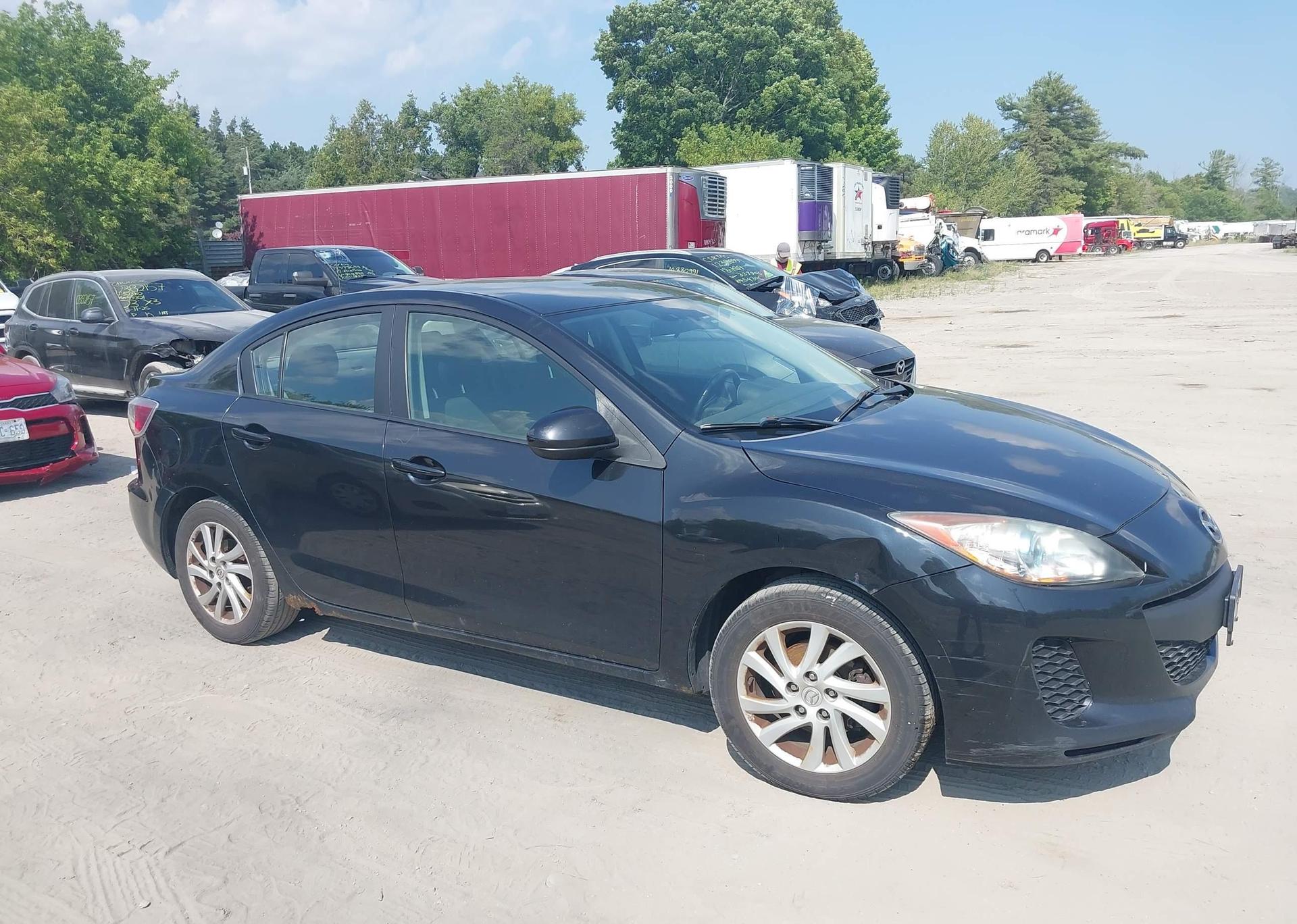 2012 MAZDA 3 I