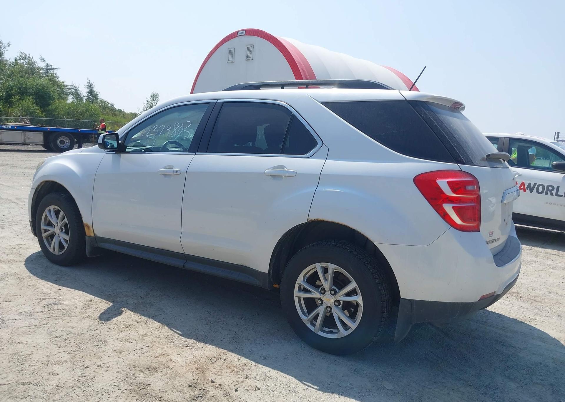 2017 CHEVROLET EQUINOX LT