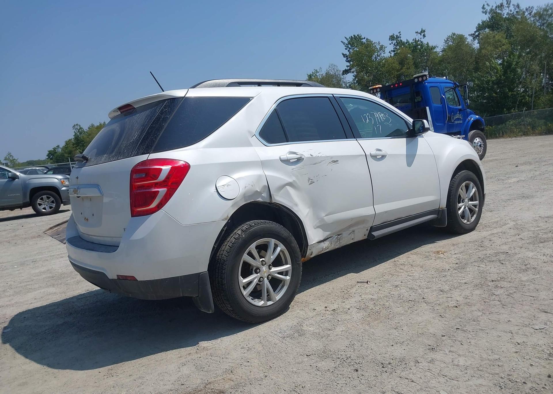 2017 CHEVROLET EQUINOX LT