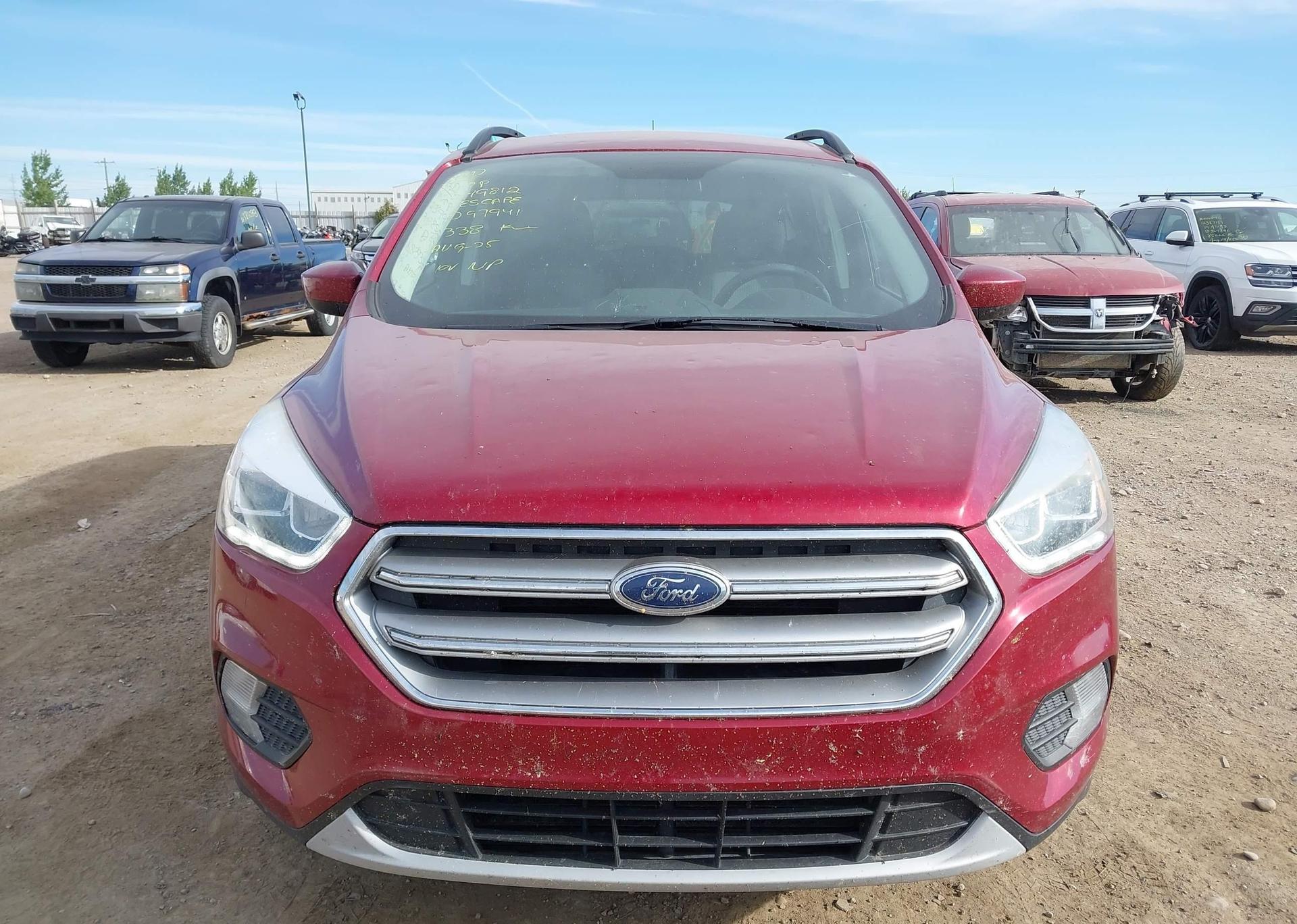 2017 FORD ESCAPE SE
