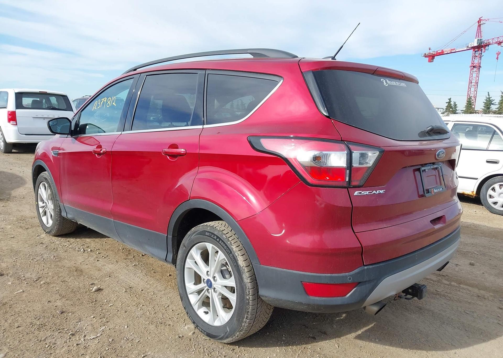 2017 FORD ESCAPE SE