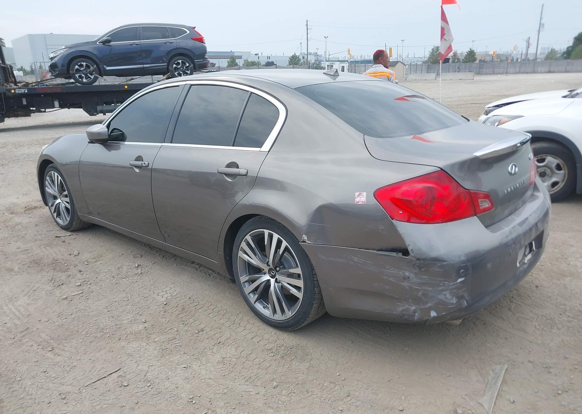 2010 INFINITI G37X