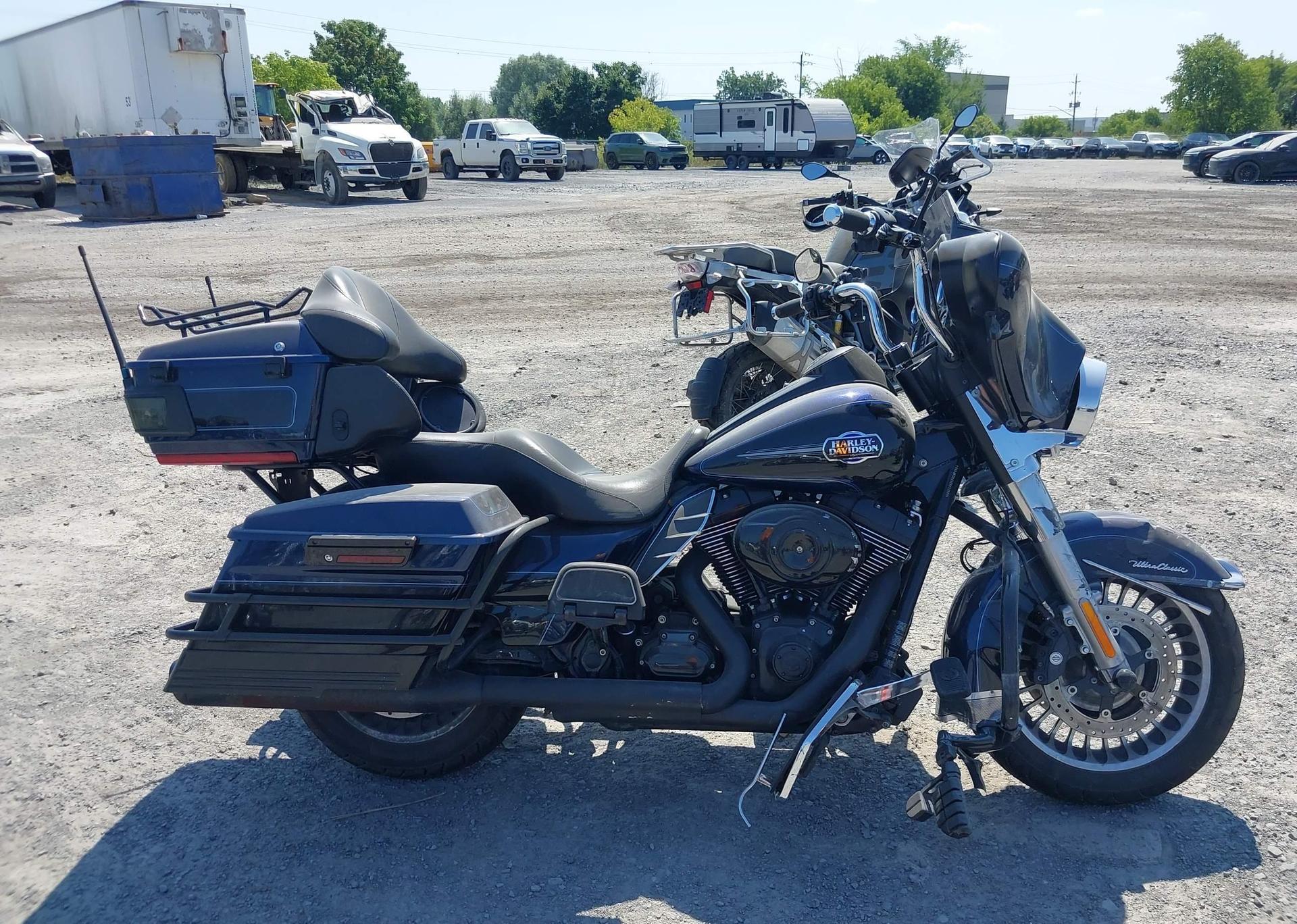 2012 HARLEY-DAVIDSON FLHTCU ULTRA CLASSIC ELECTRA GLD