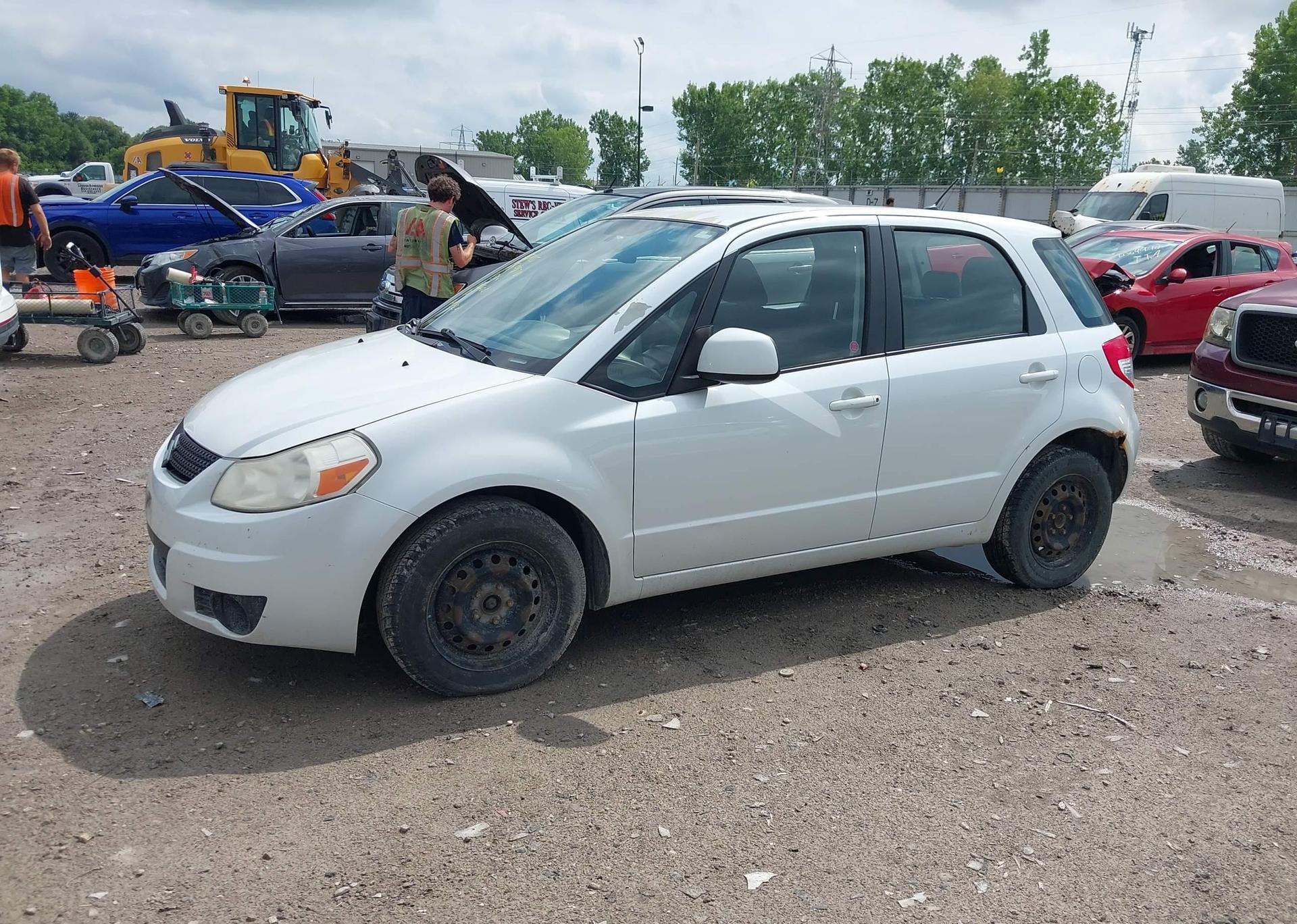 2011 SUZUKI SX4