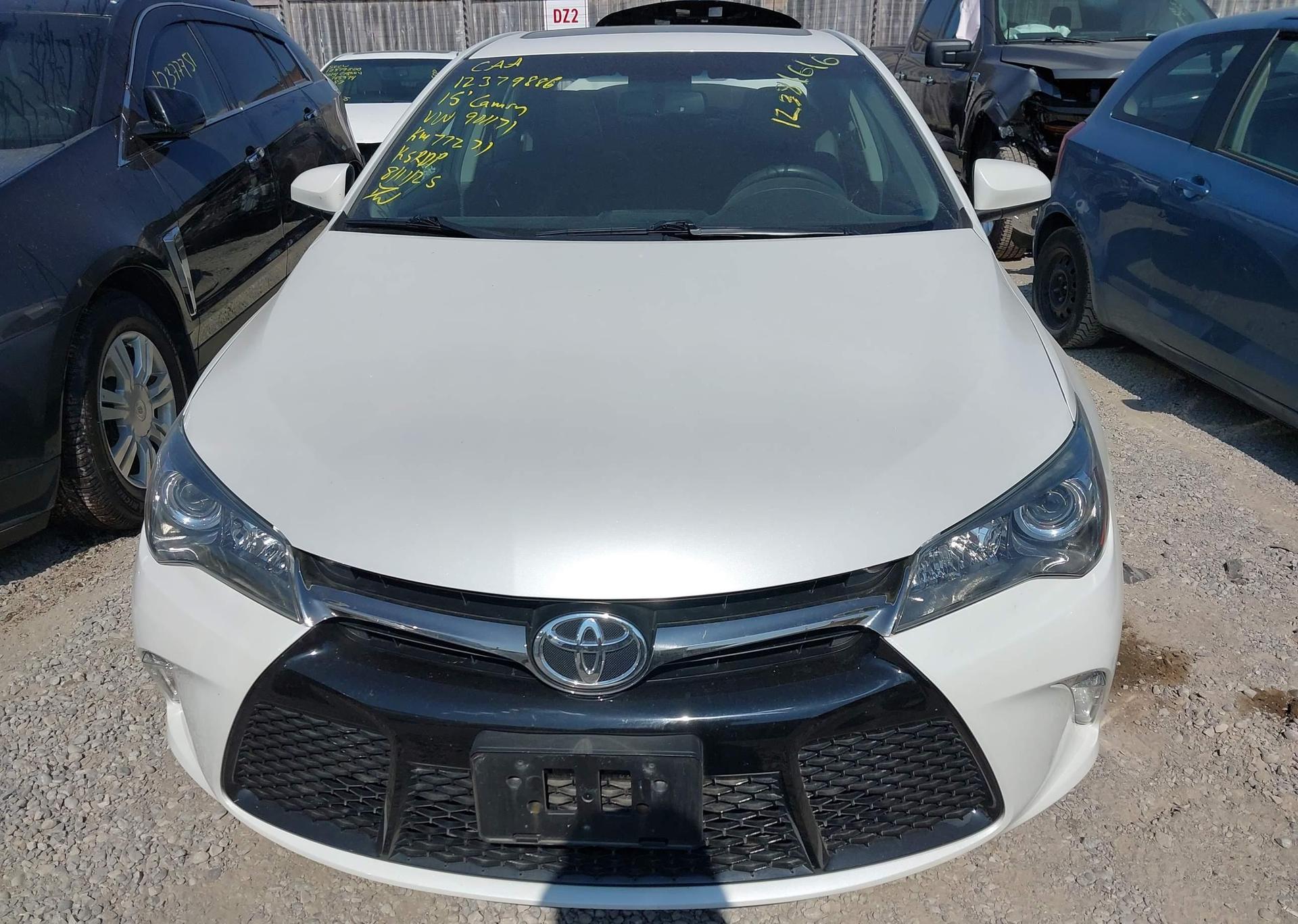 2015 TOYOTA CAMRY LE