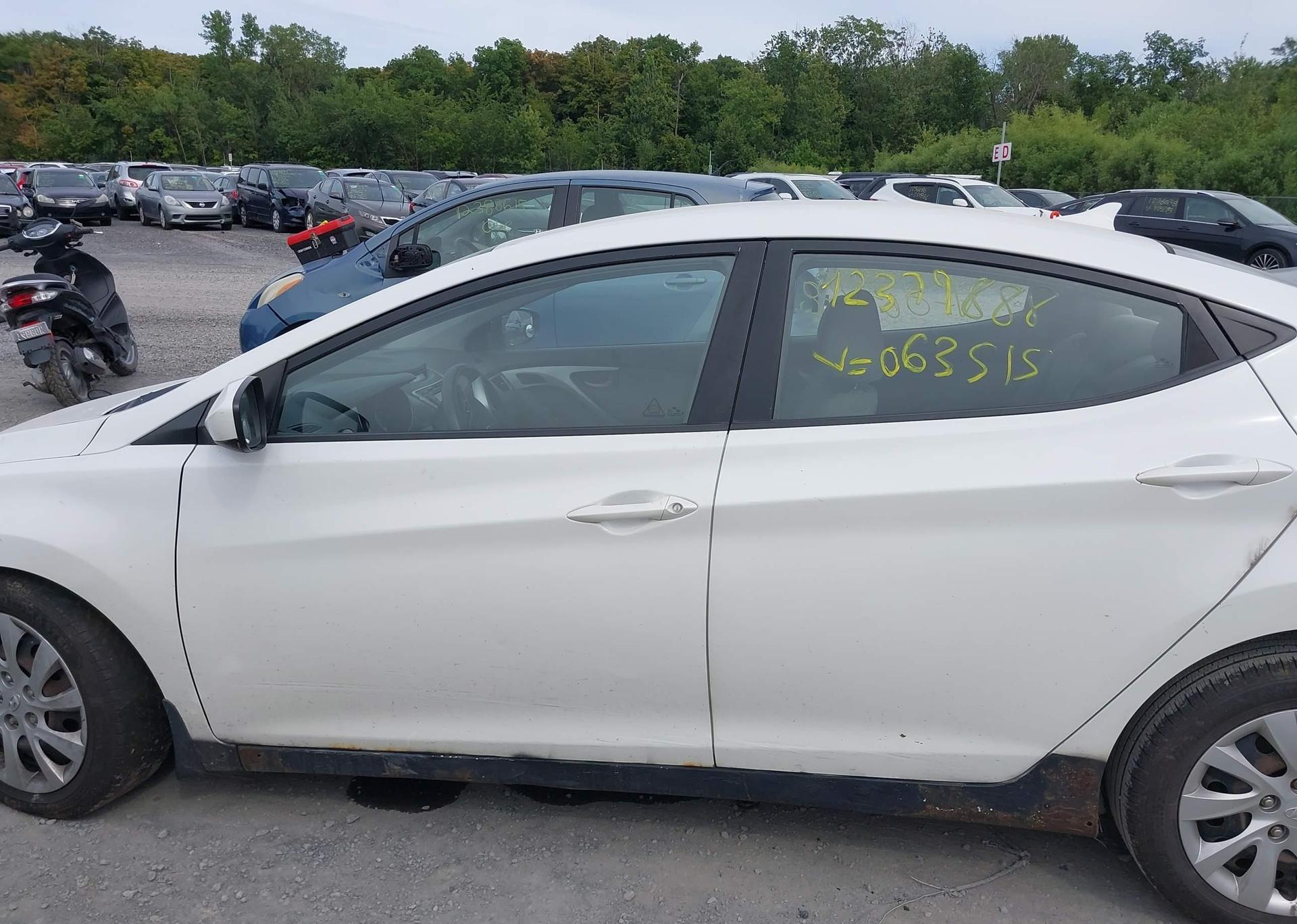 2012 HYUNDAI ELANTRA GLS