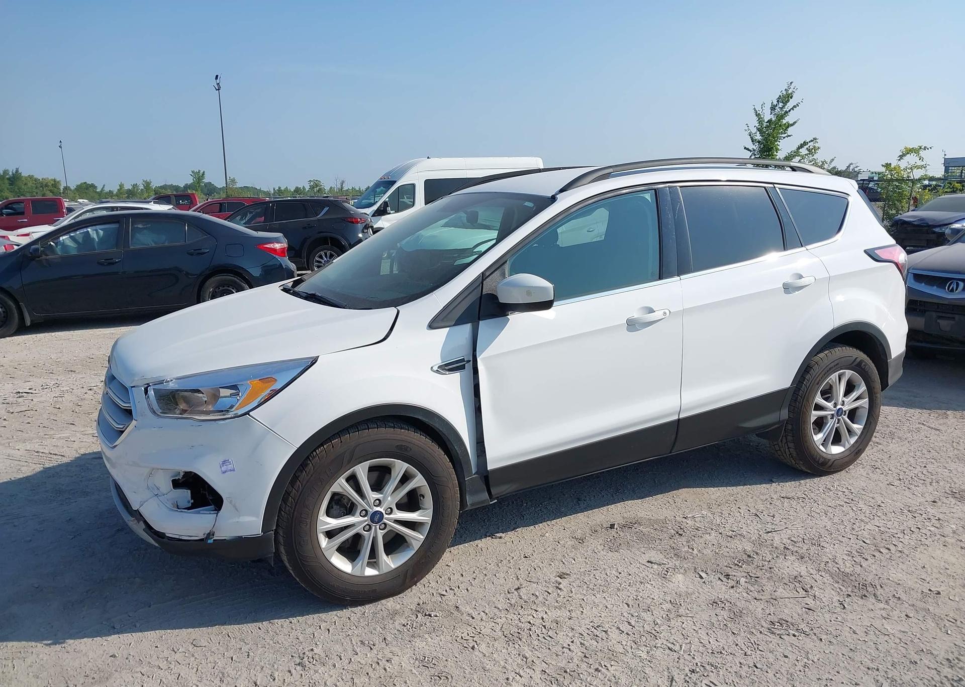 2018 FORD ESCAPE SE