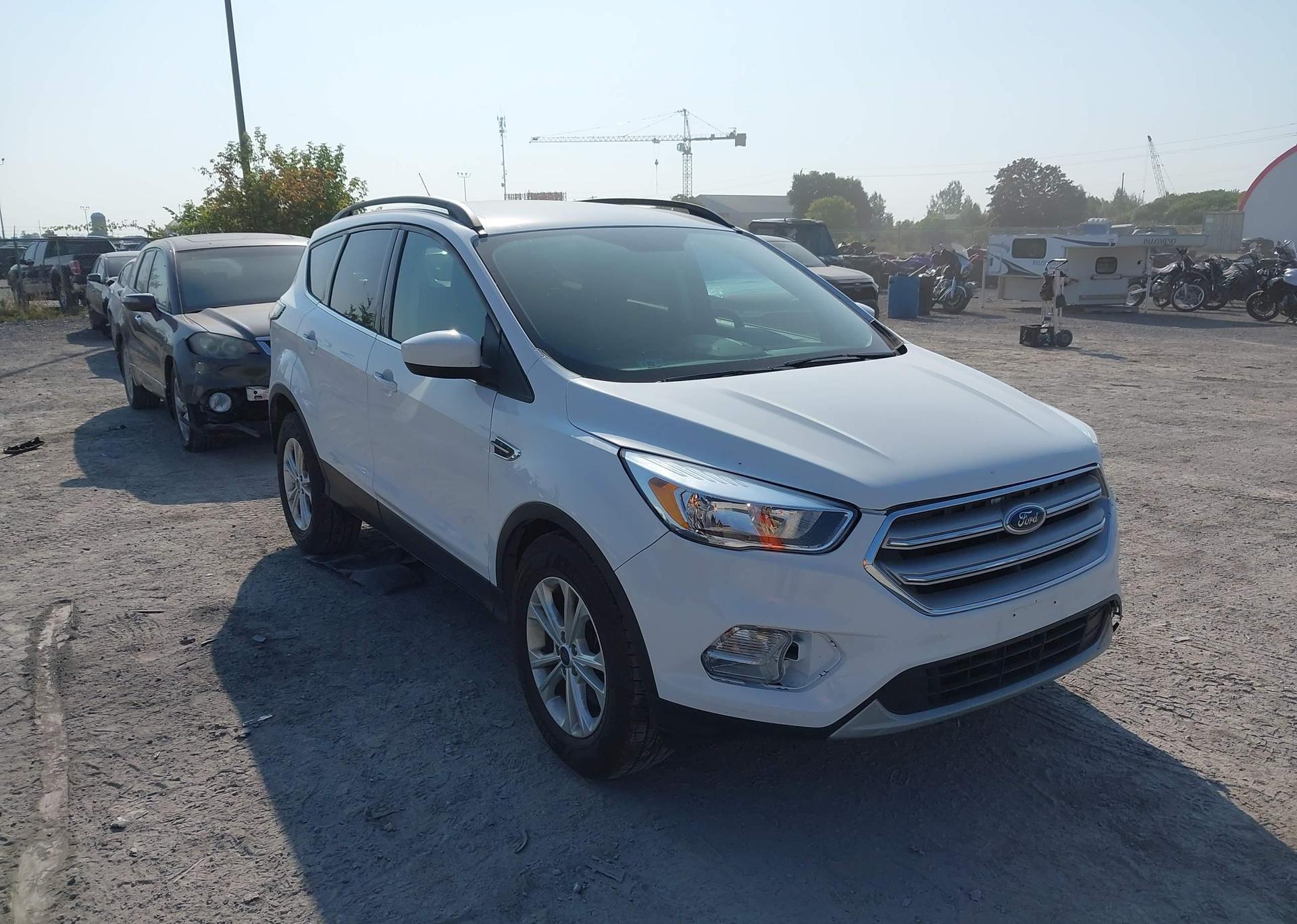 2018 FORD ESCAPE SE