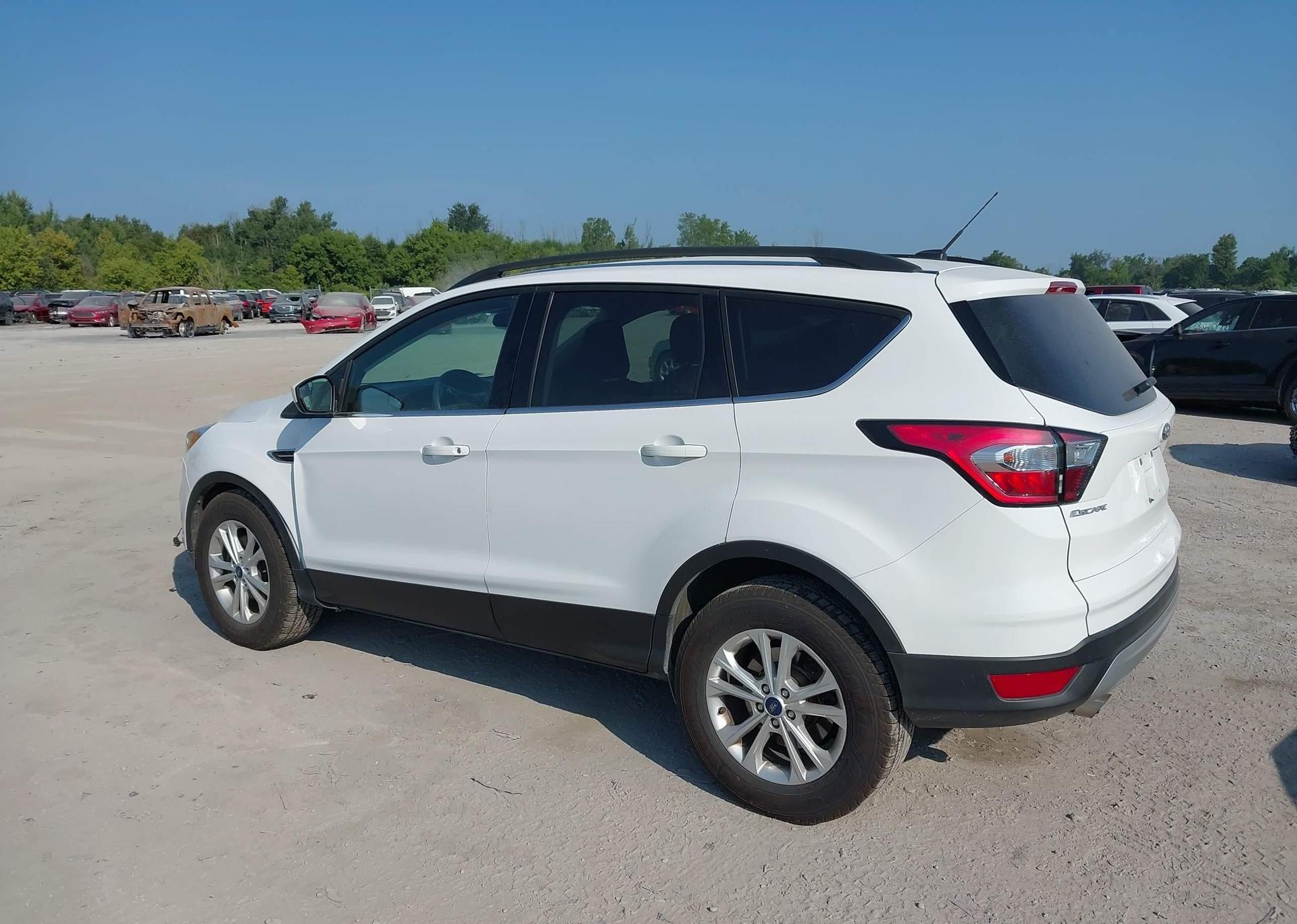 2018 FORD ESCAPE SE