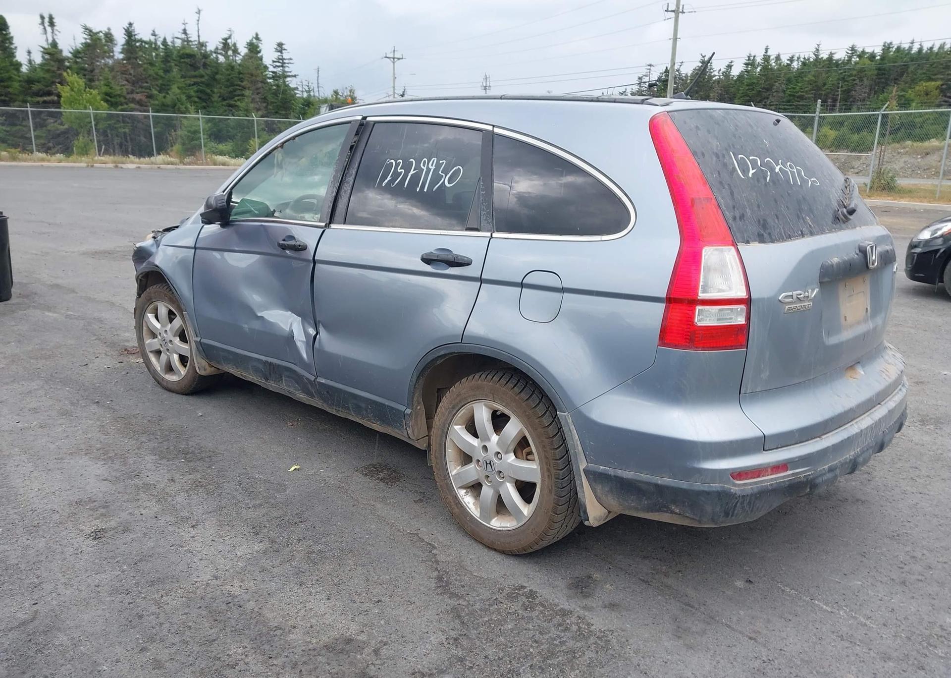 2011 HONDA CR-V LX